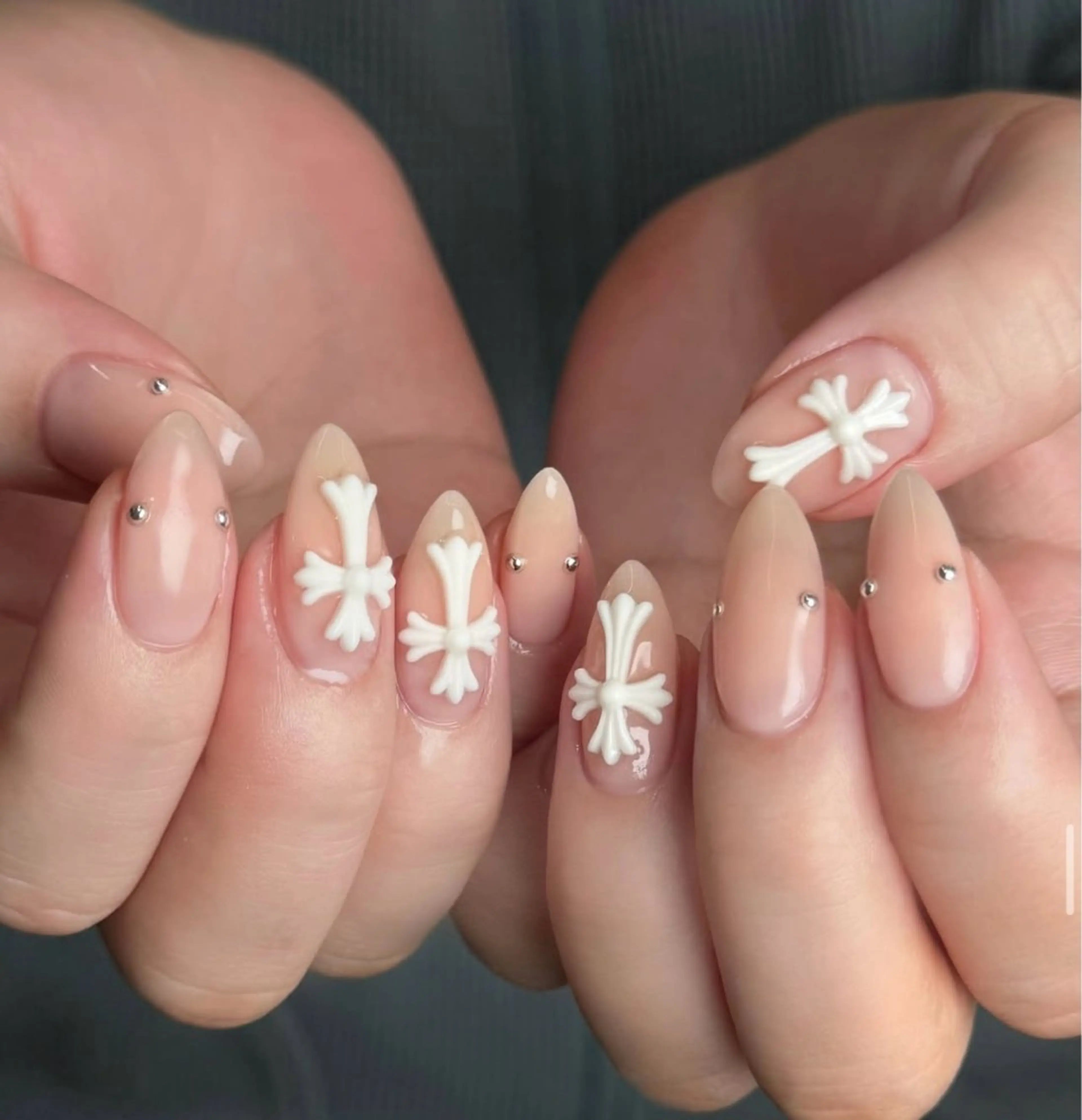 ネイル アートネイル スカルプネイル ストーンネイル ネイルチップ ハンドネイル NiJi Nailsのネイルデザイン