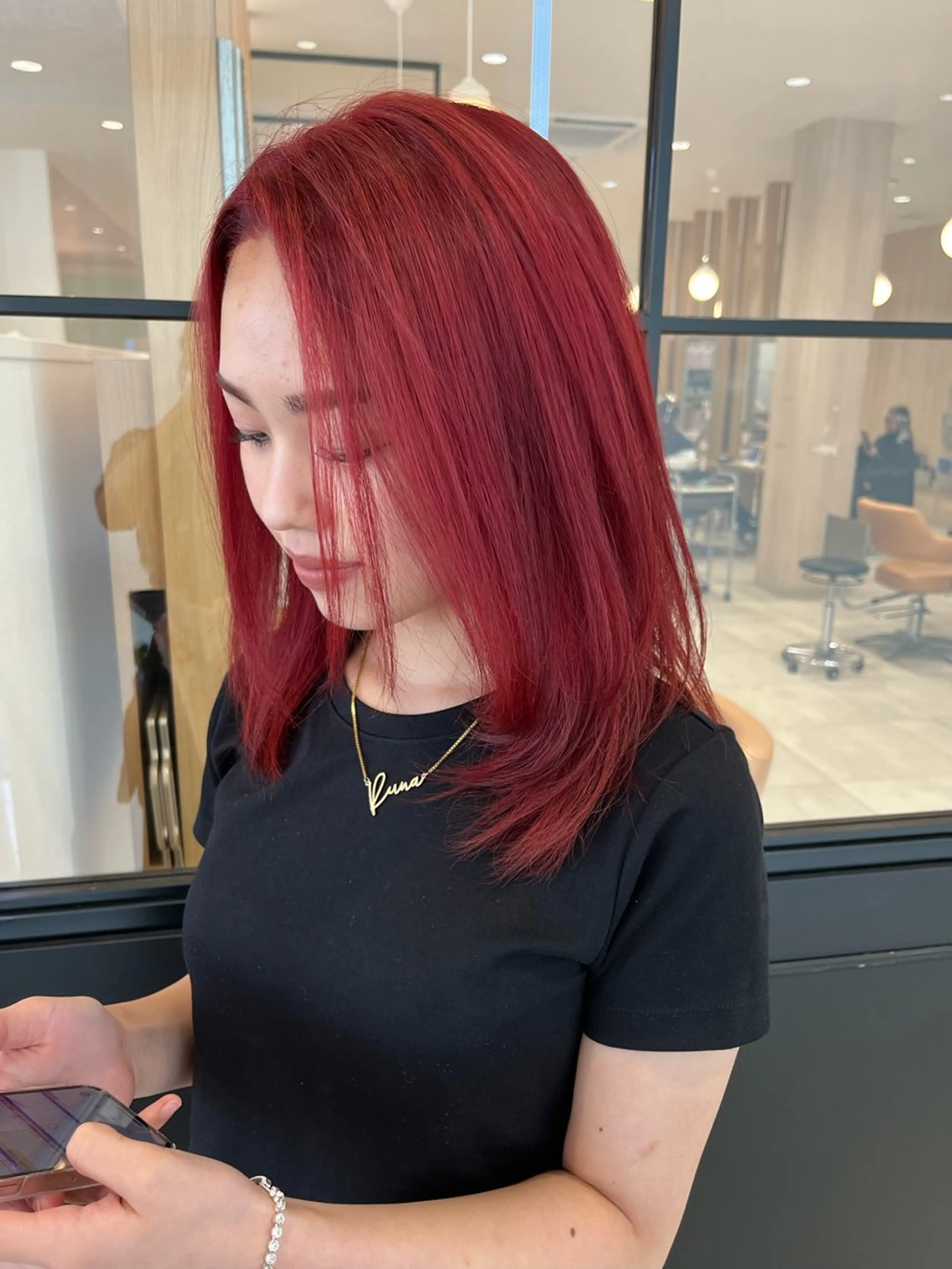 ミディアム カラー ブリーチ ダブルカラー レッドカラー 顔まわりレイヤー レイヤーカット ラブーケ中川中島店 クラタチカコのヘアスタイル