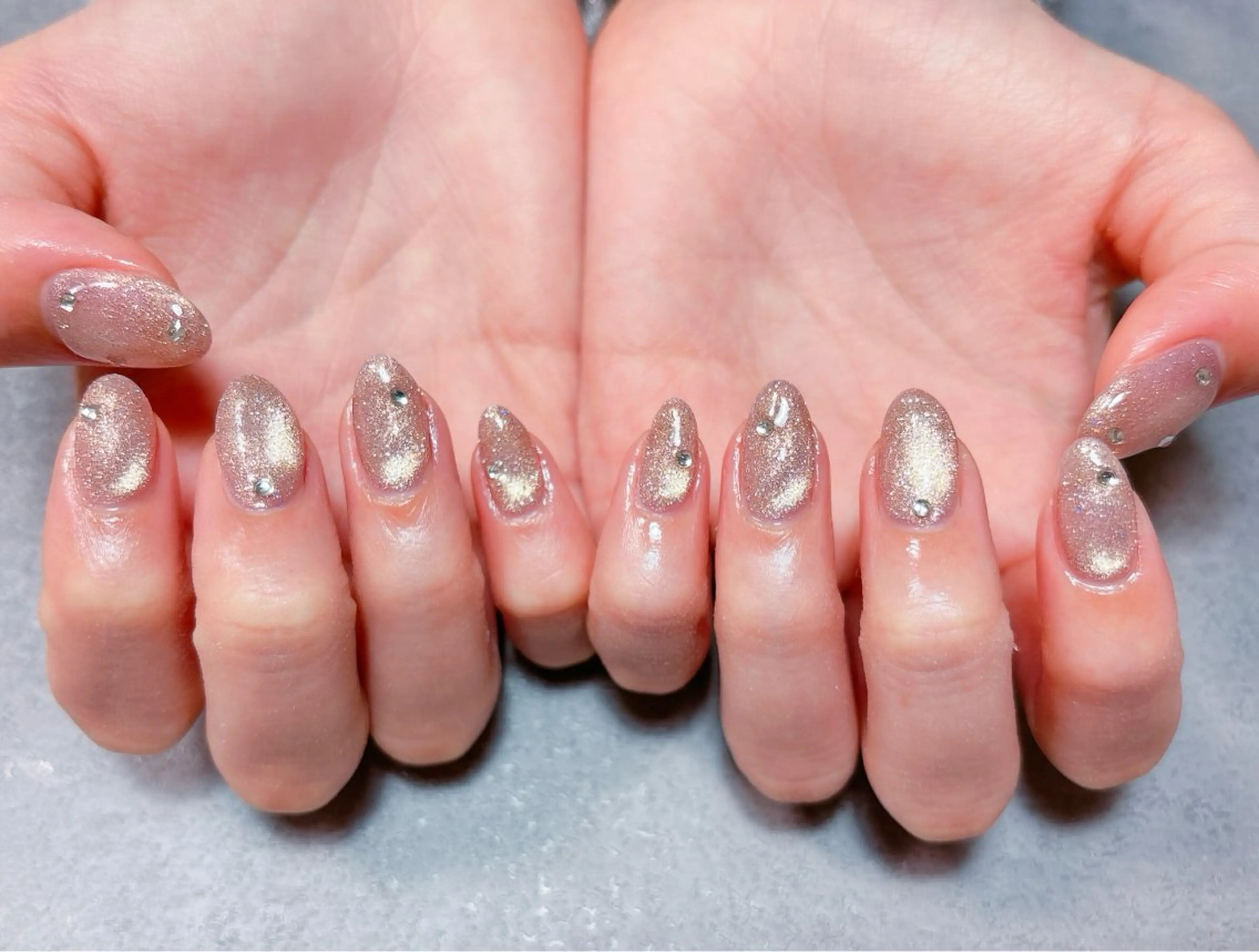 ネイル アートネイル オーロラネイル チークネイル フラッシュネイル フラワーネイル ハンドネイル ハンドケア ゆ か_Nails💫のネイルデザイン