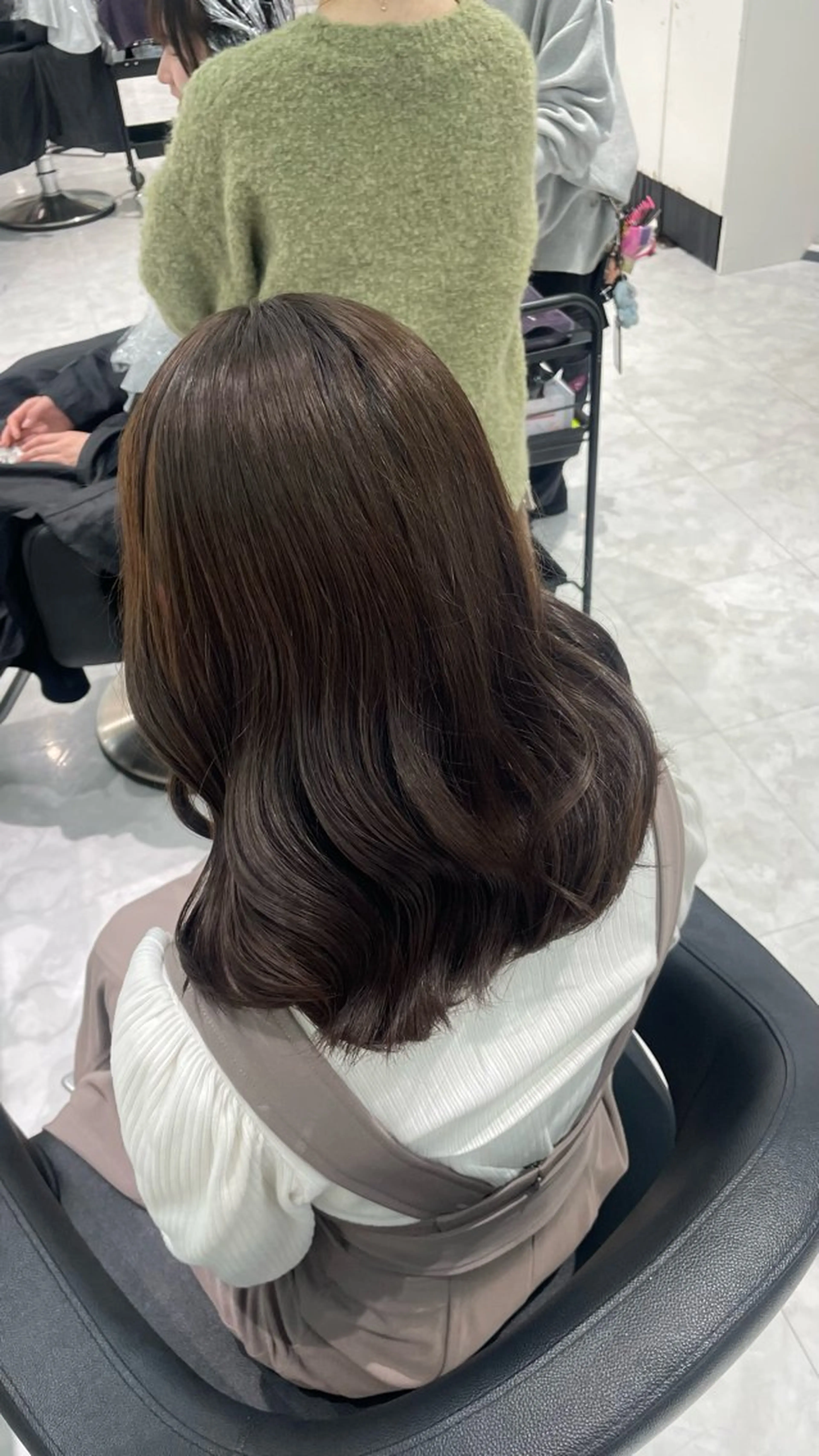 カラー 🤍ブリーチなし ブラウンhimi🤍のヘアスタイル