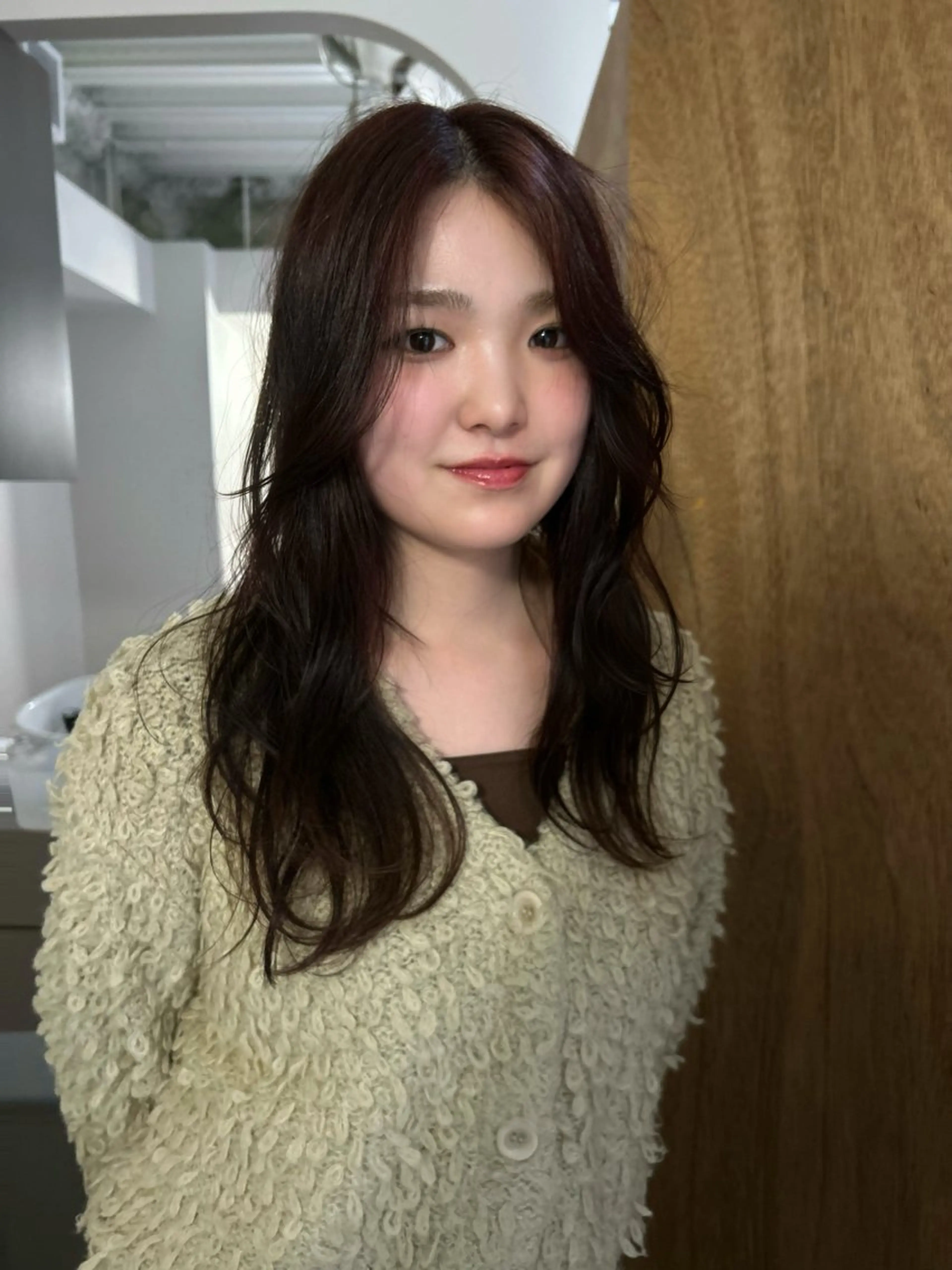 ロング カラー ブリーチ ブリーチなしカラー レッドカラー yewscent / konaのヘアスタイル