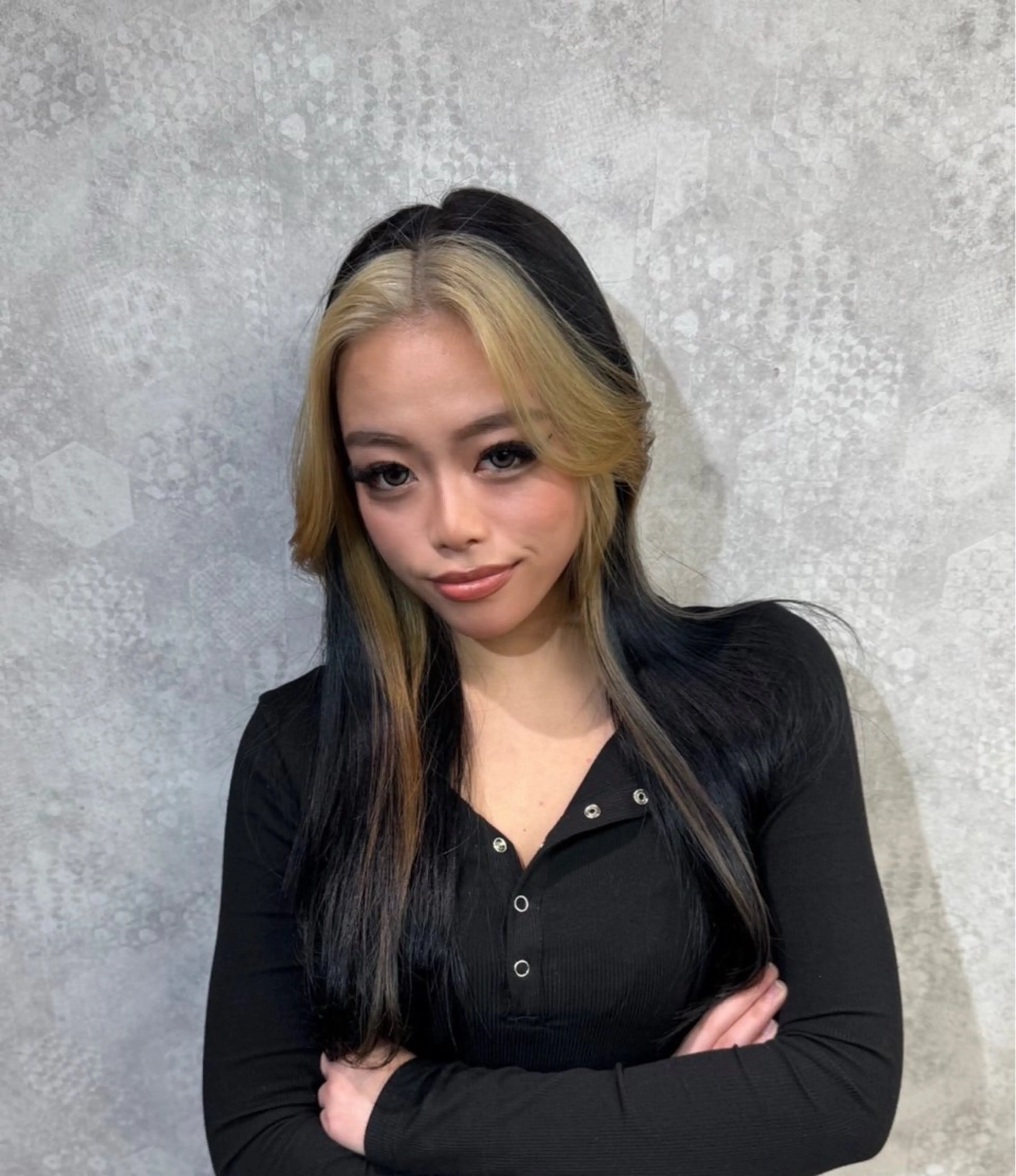 ロング カラー ミストバング  フェイスフレーミング 佐々木 哲太のヘアスタイル