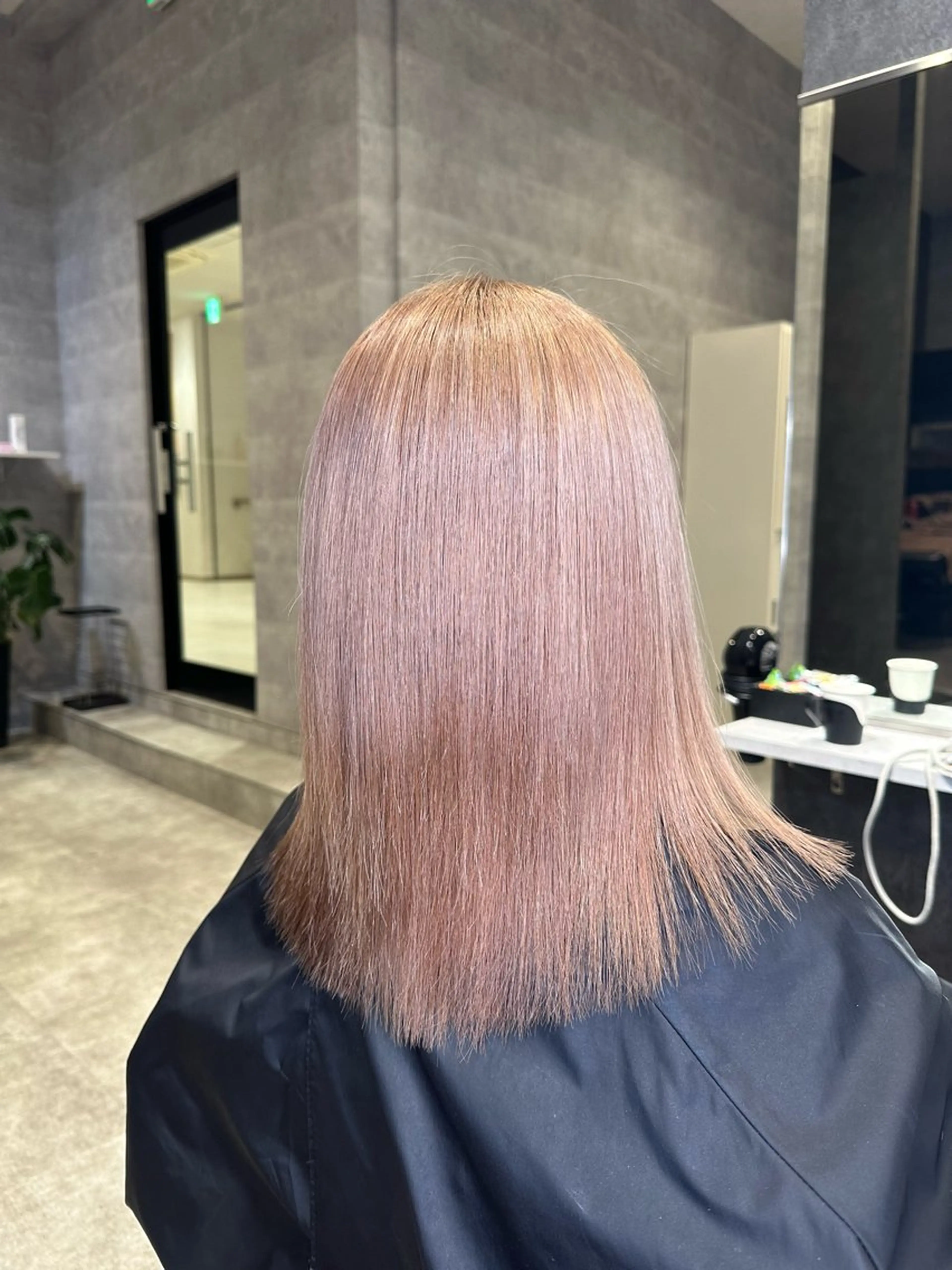 セミロング カット ヘアカラー トリートメント _WHITE /藤田唯生のヘアスタイル