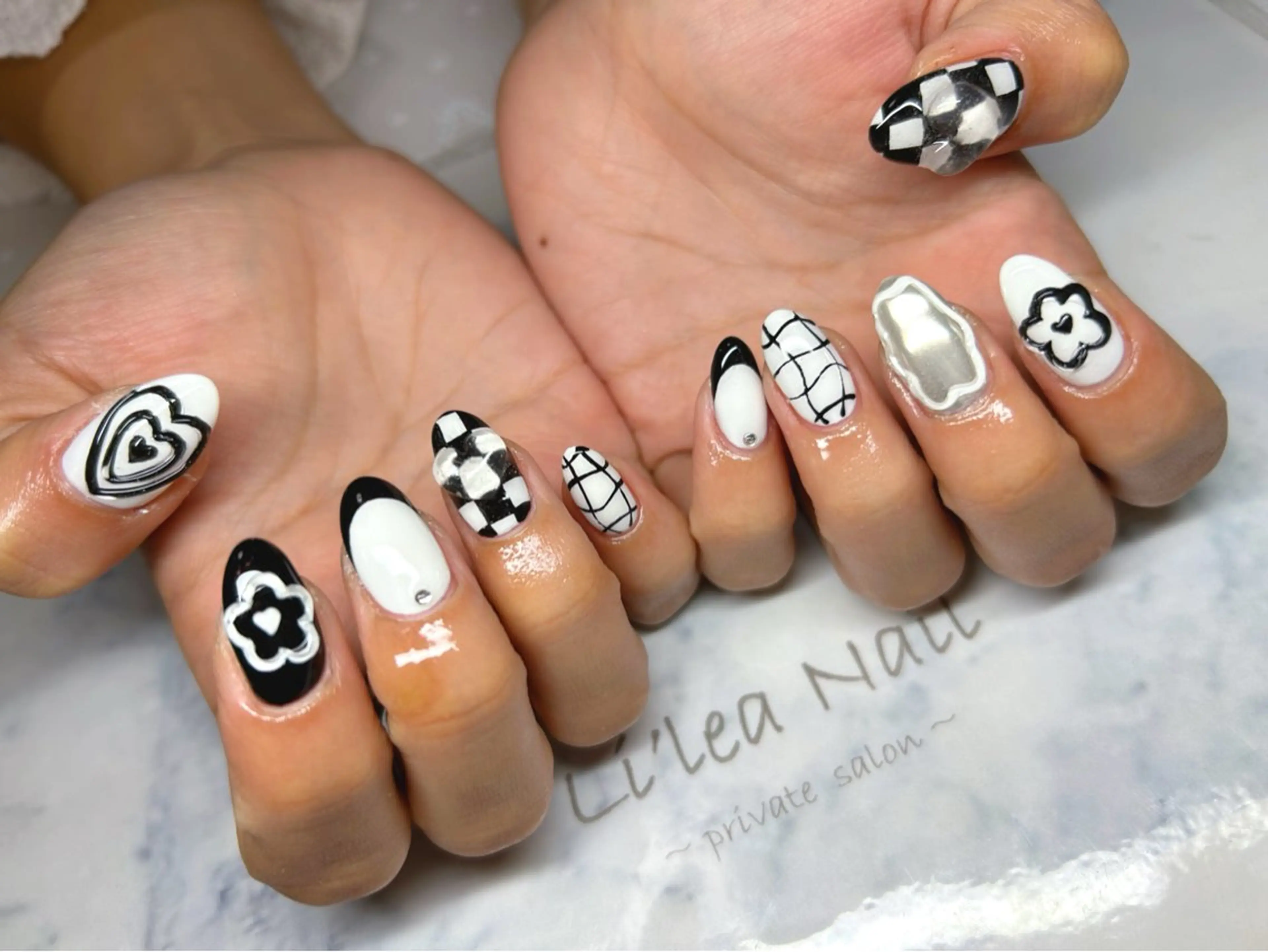 ネイル Li'leaNail AINAのネイルデザイン