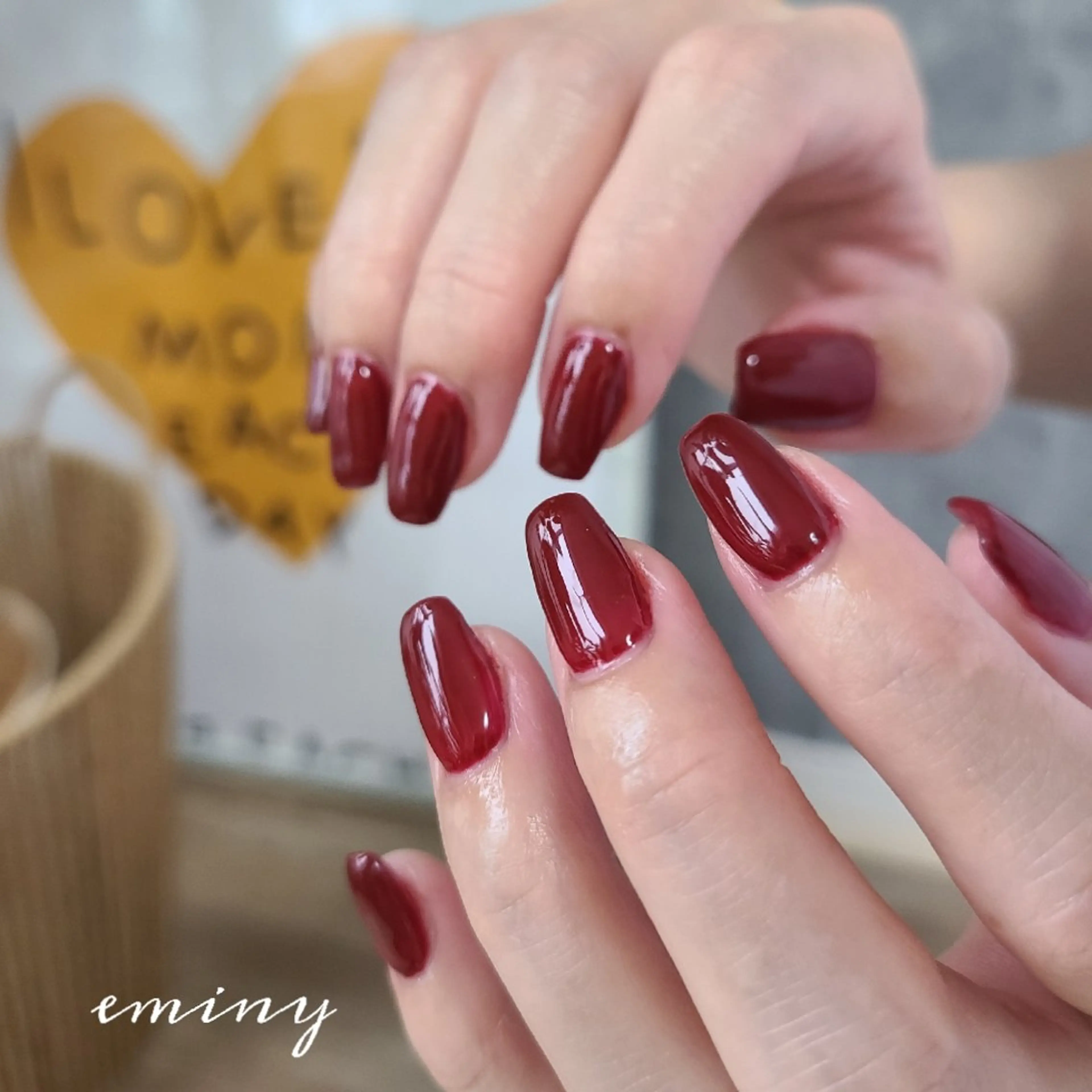 ネイル ボルドー ワンカラーネイル シンプルネイル ハンドネイル nail salon  eminyのネイルデザイン