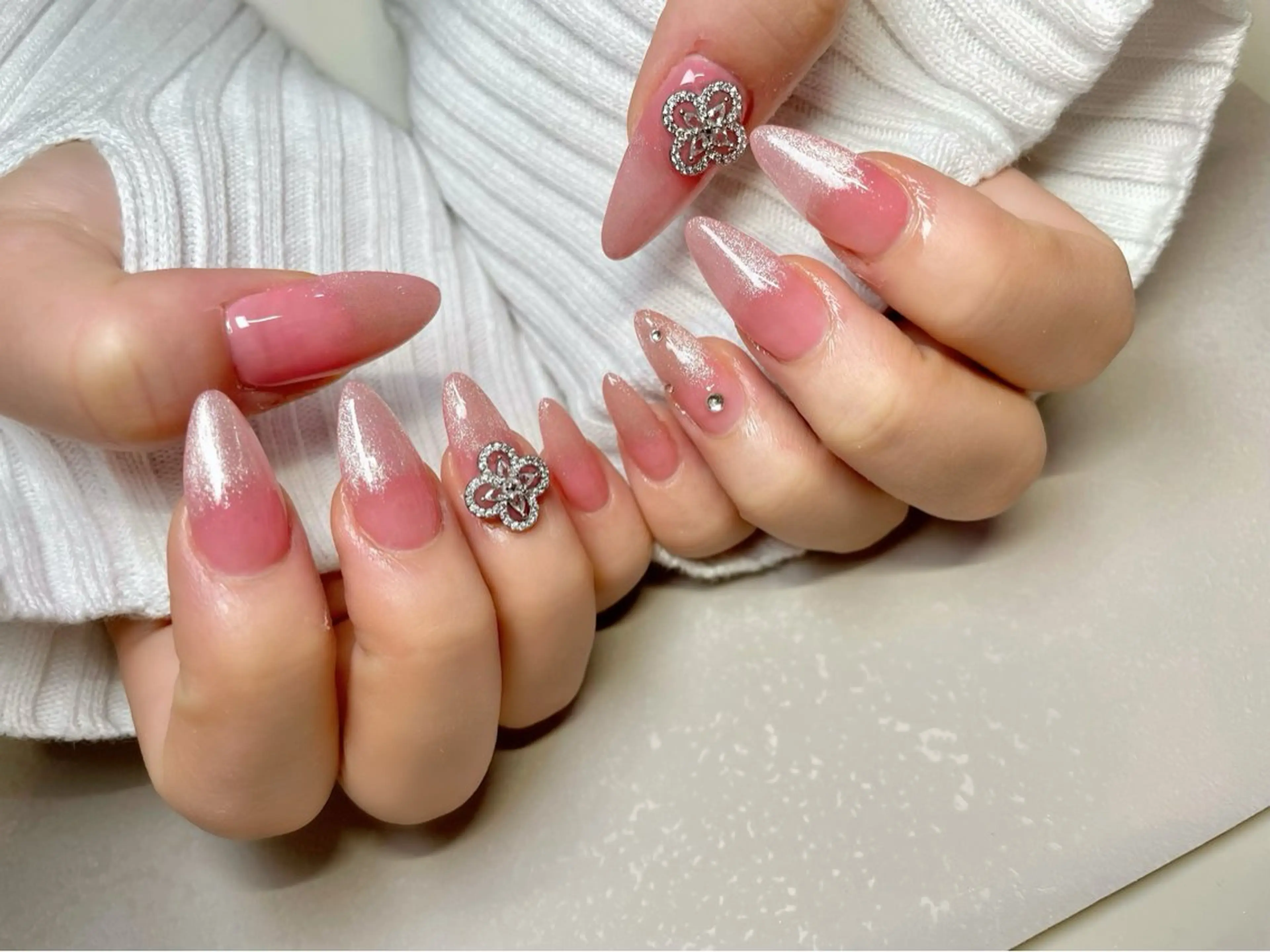 ネイル elu hのネイルデザイン