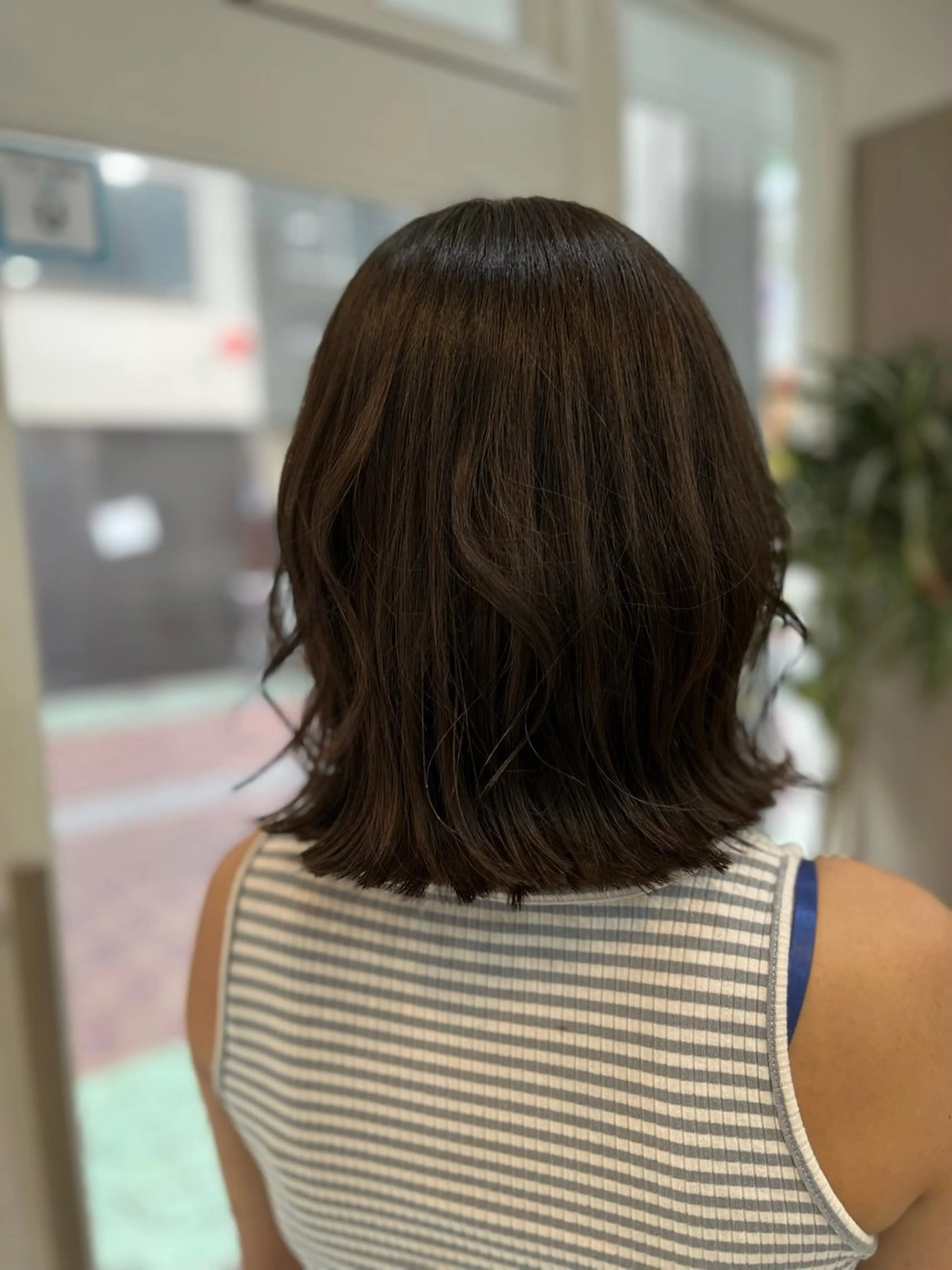 ミディアム ミディアムパーマ ハイライト 髪質改善 カット ヘアカラー 大人女性に寄り添う 髪質改善サロンのヘアスタイル