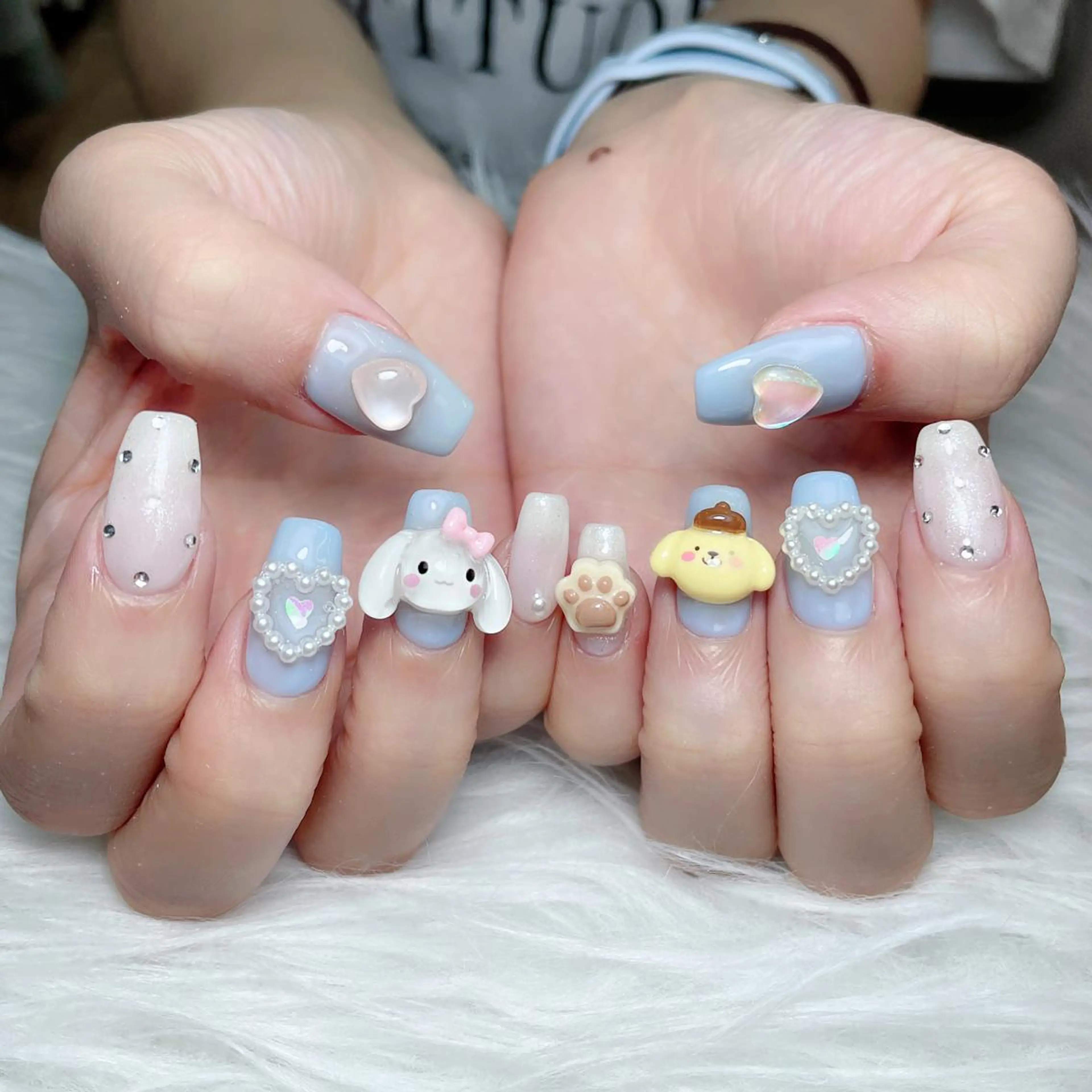 ネイル オーロラネイル フレンチネイル ハート 韓国ネイル ミラーネイル ハンドネイル Melody Nail所属・Melody  3D/スカルプ専門店のネイルデザイン