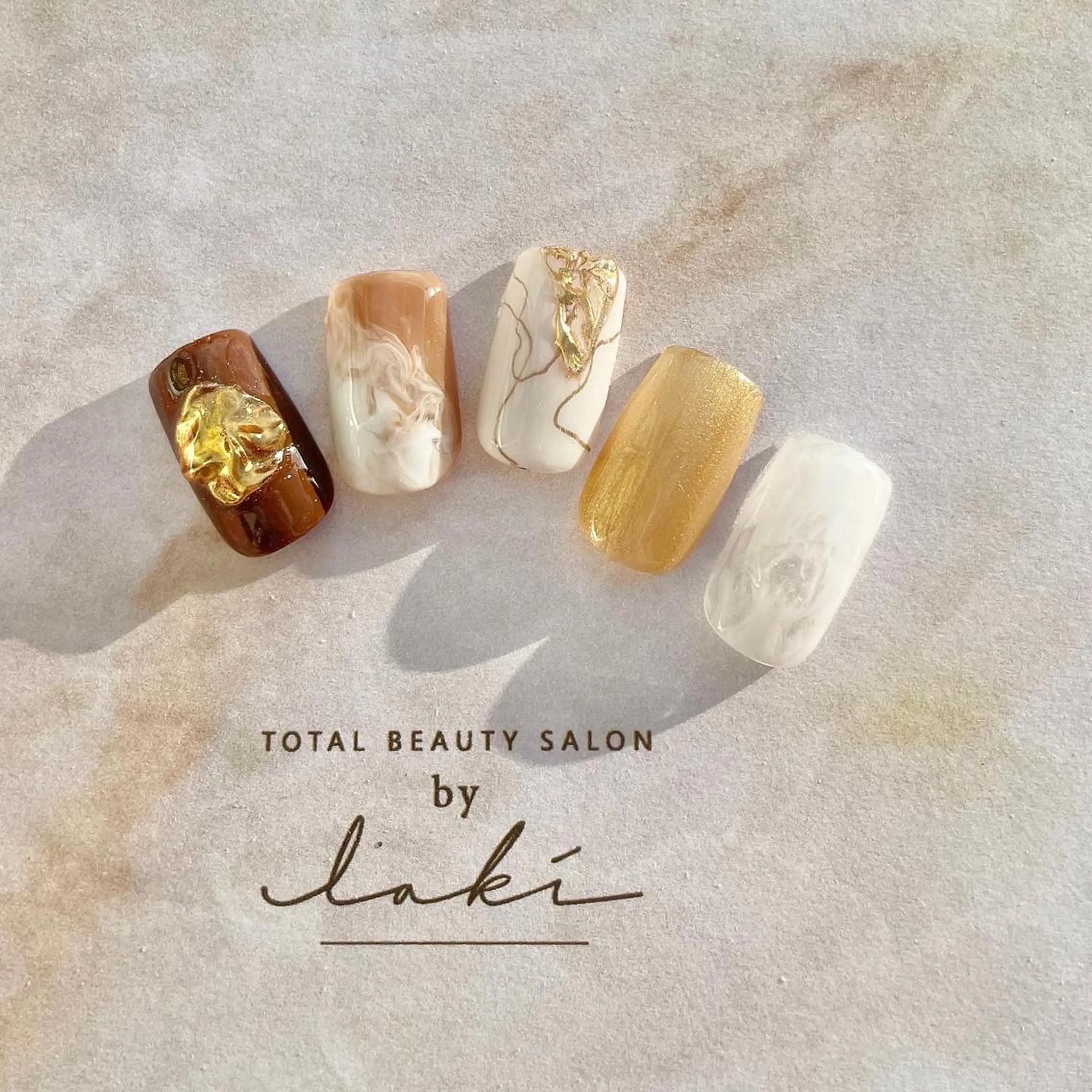 オフ無し限定‼️毎月デザインが変わるキャンペーンネイル🦄の写真