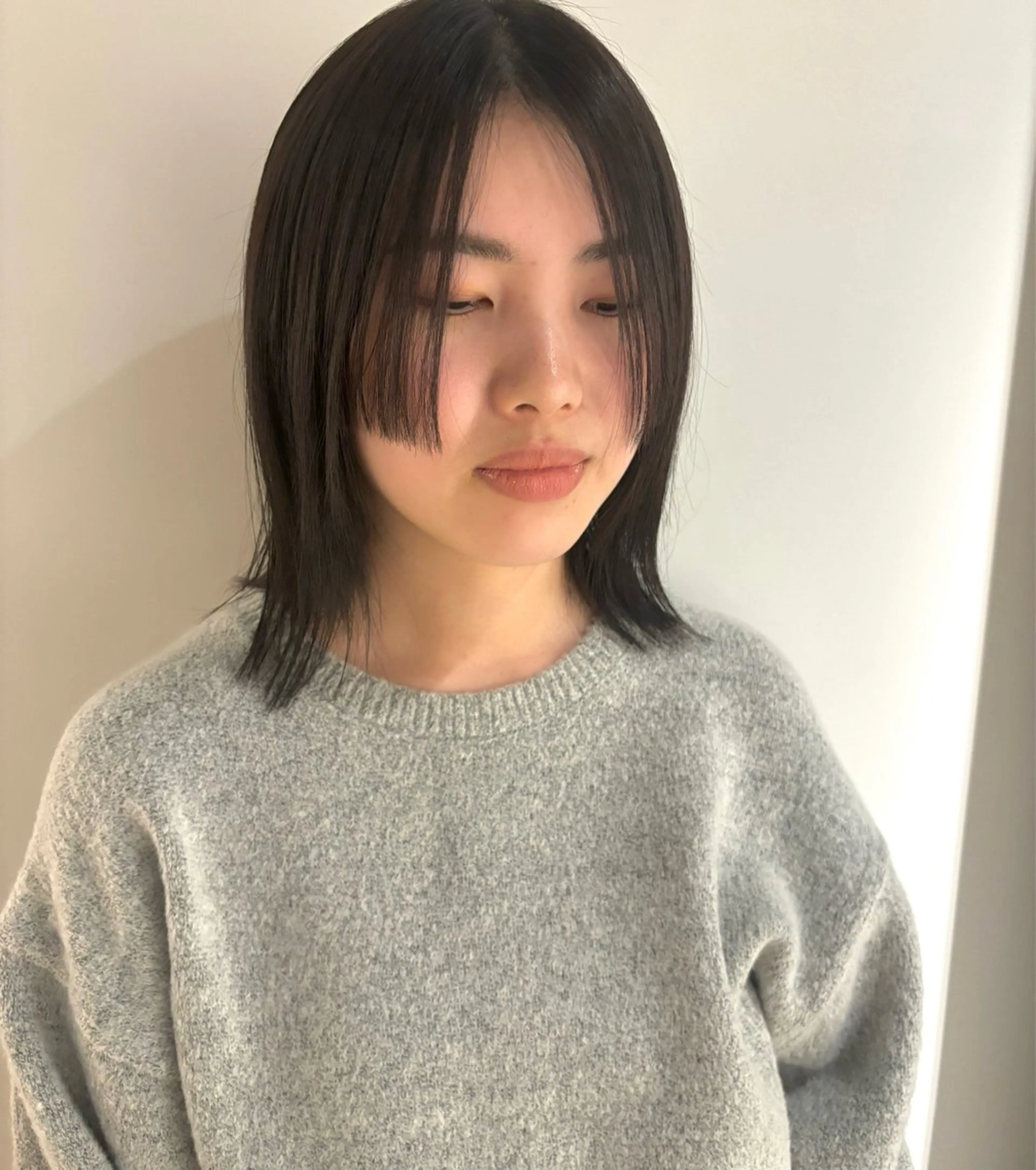 ミディアム カラー グレージュ 姫カット カット ヘッドスパ やまもと さえのヘアスタイル