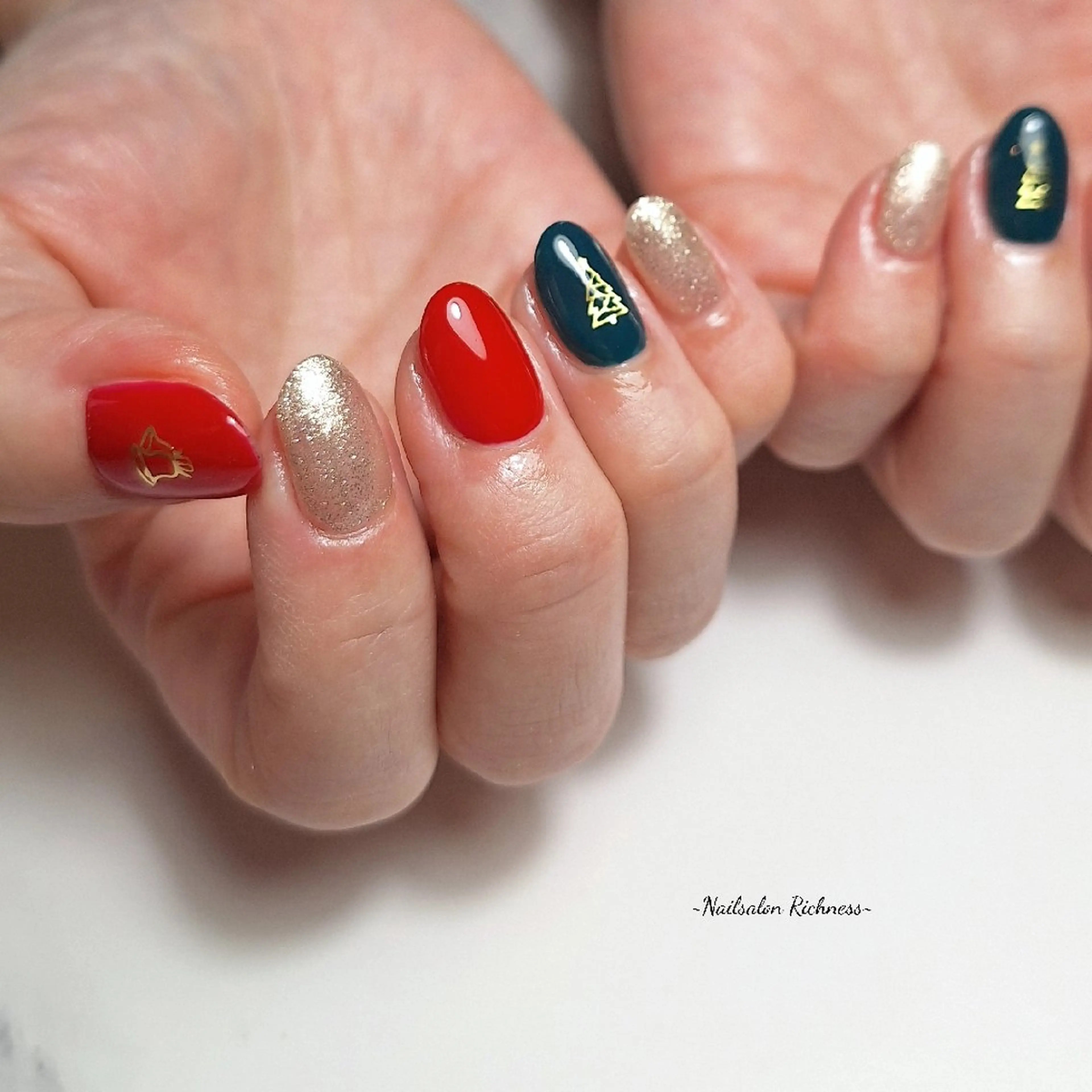 ネイル ジェルネイル パラジェル ショートネイル 冬ネイル クリスマス ハンドネイル I. Yukariのネイルデザイン