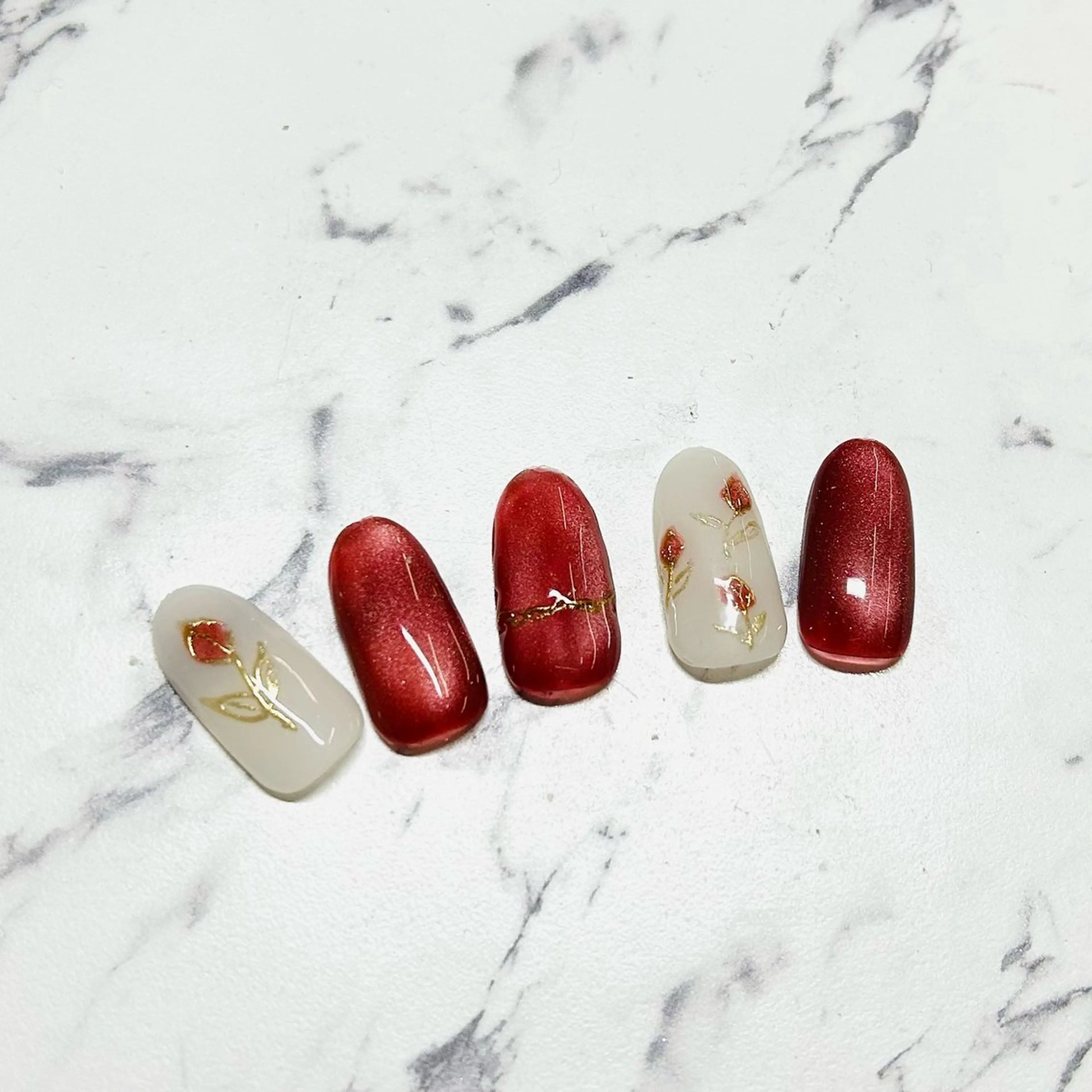 ネイル フラワーネイル マグネットネイル ミラーネイル AIushe平井店 ななみのネイルデザイン