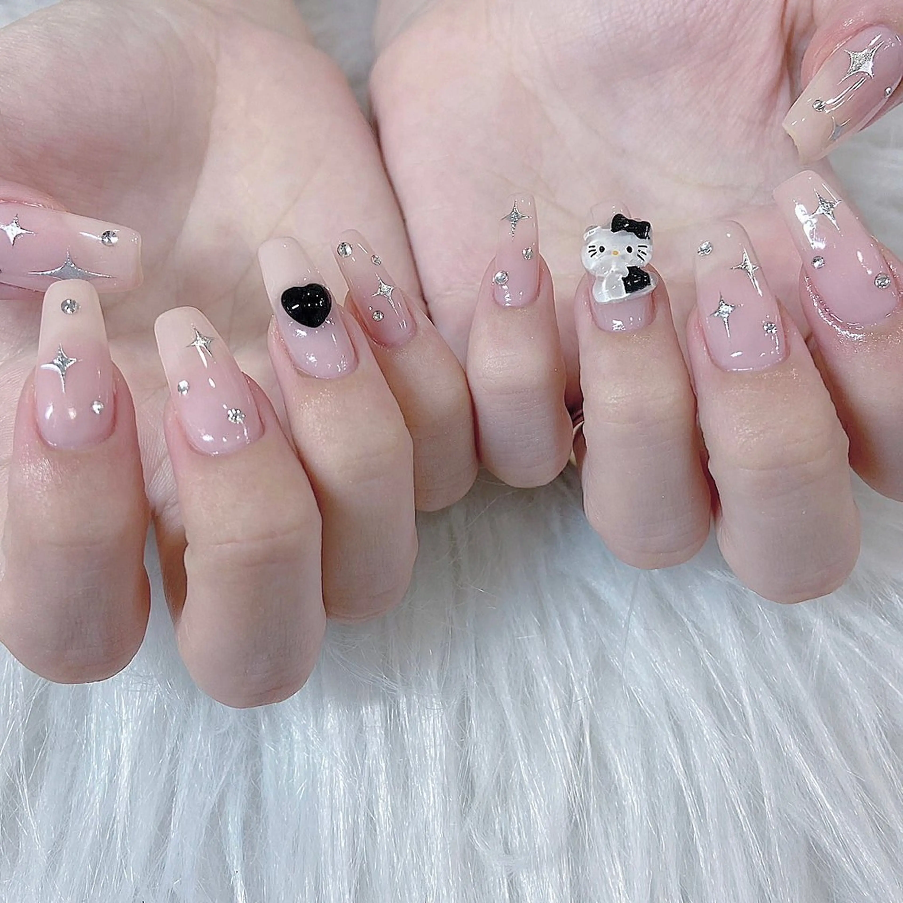 ネイル Maya 🧊🫧‪のネイルデザイン