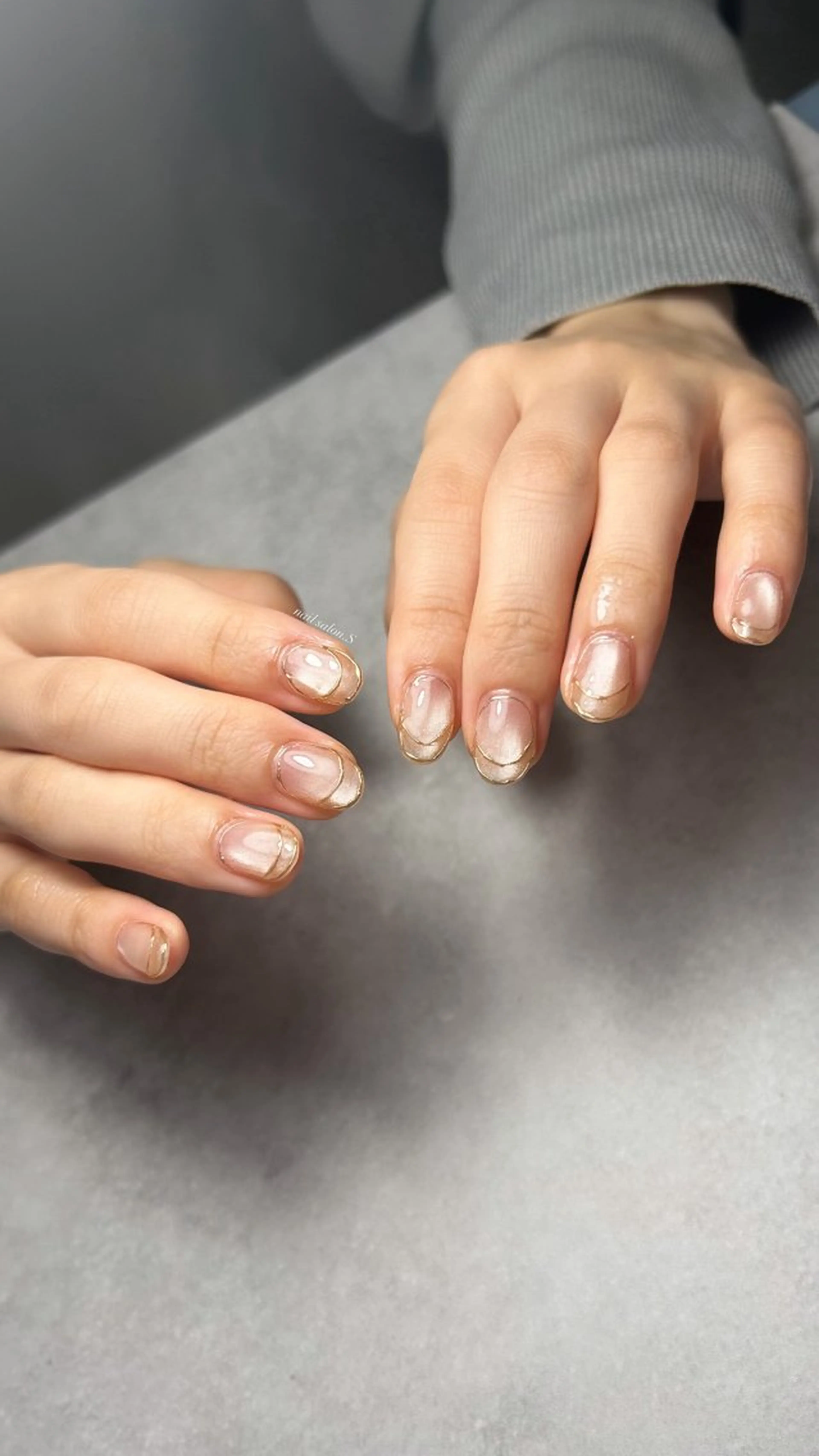 ネイル フレンチネイル ジェルネイル ゴールド マグネットネイル ミラーネイル ハンドネイル 関山 志乃のネイルデザイン