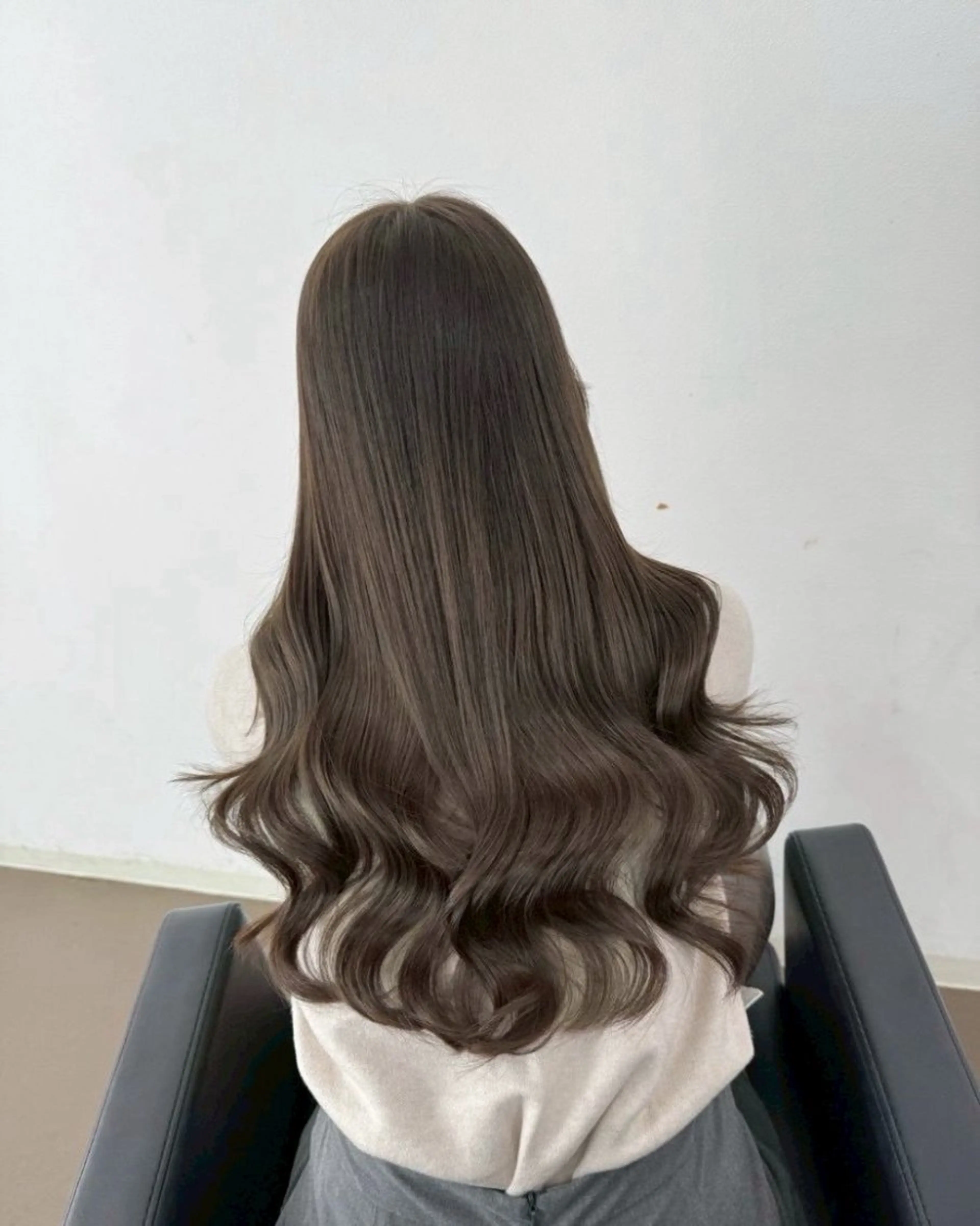 ロング カラー ヘアカラー トリートメント 【ioe元町】/カラ ー/縮毛矯正/ヒロトのヘアスタイル