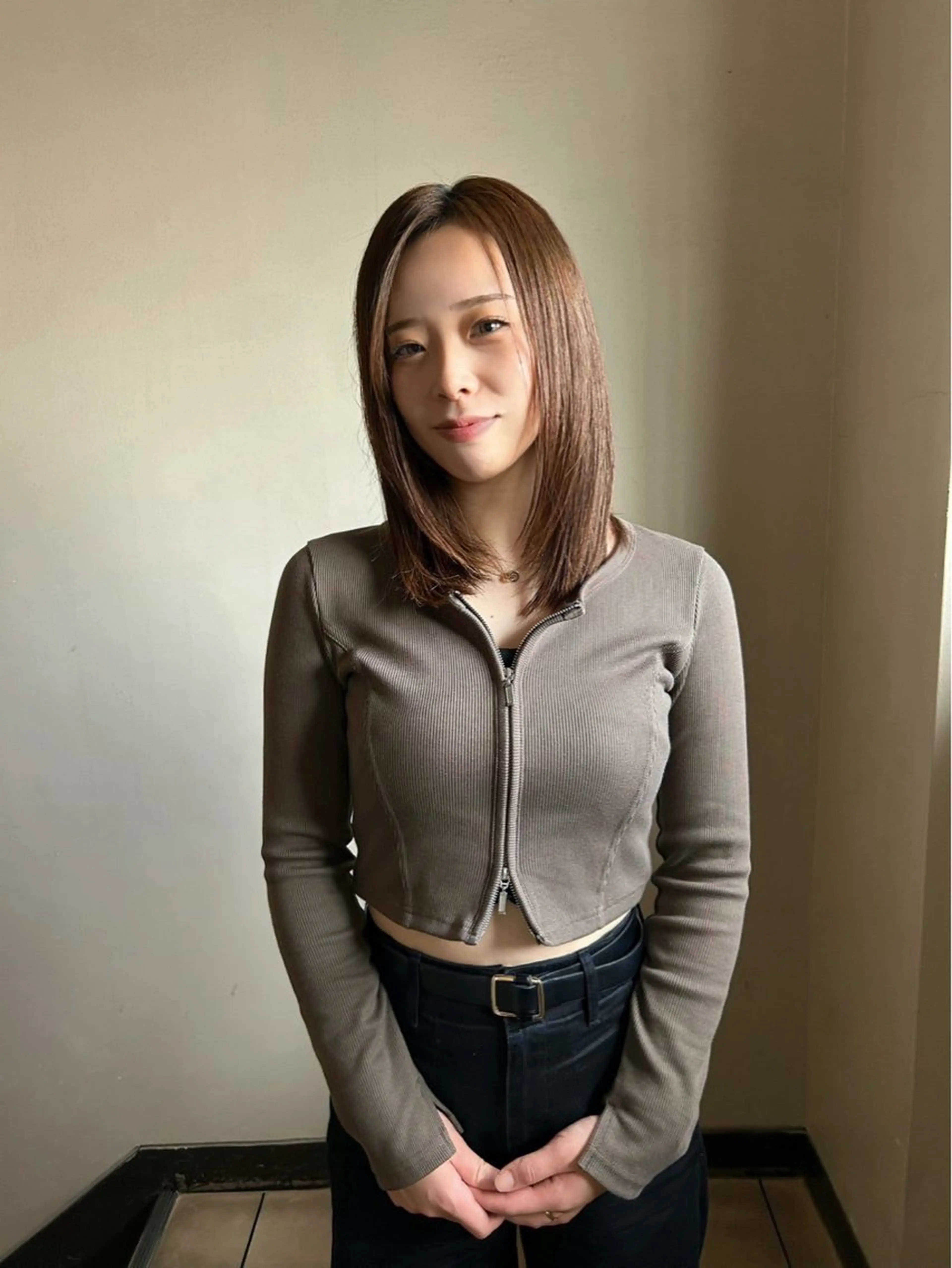 セミロング カラー アッシュ アッシュブラウン ブリーチ ブラウンカラー ブリーチなしカラー カット ヘアカラー トリートメント ボブ/パーマ kusa‪🌱‬のヘアスタイル