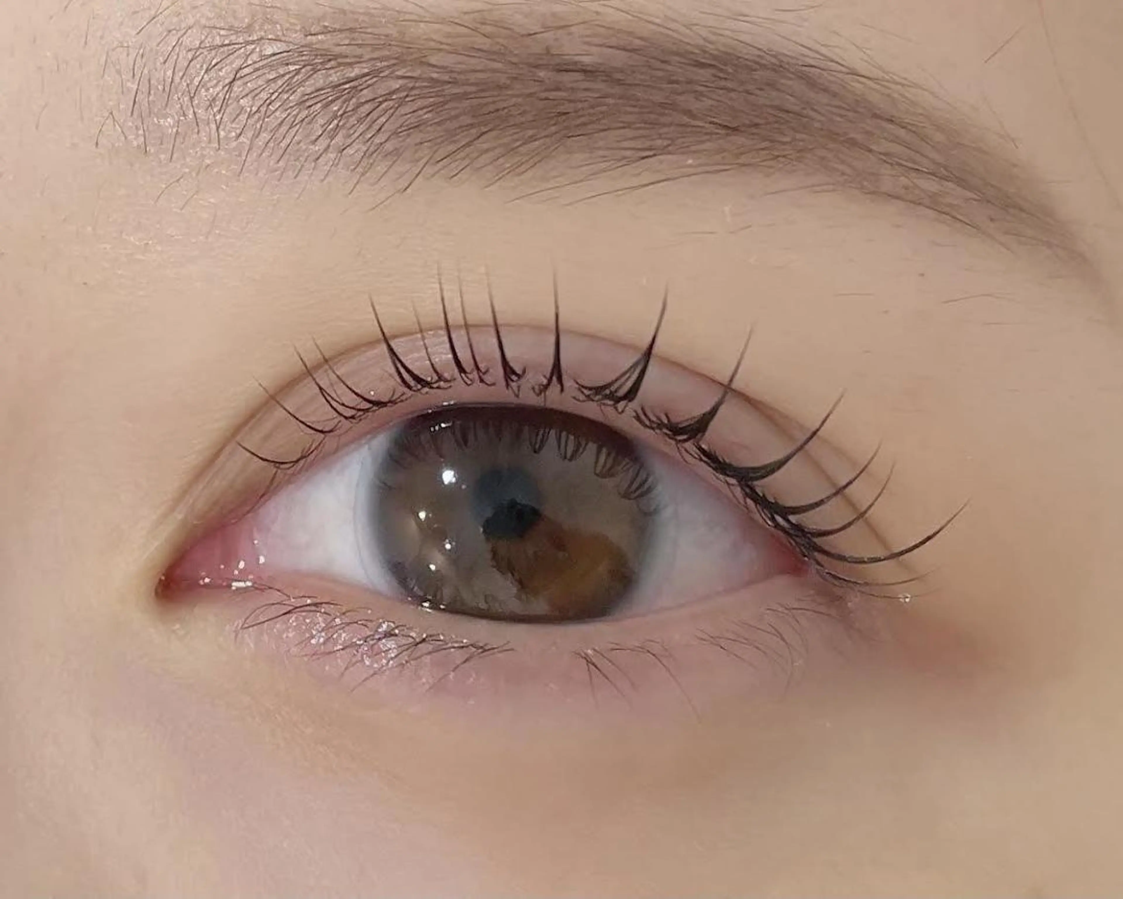 マツエク・マツパ white  eye あかりの眉毛・アイブロウイメージ