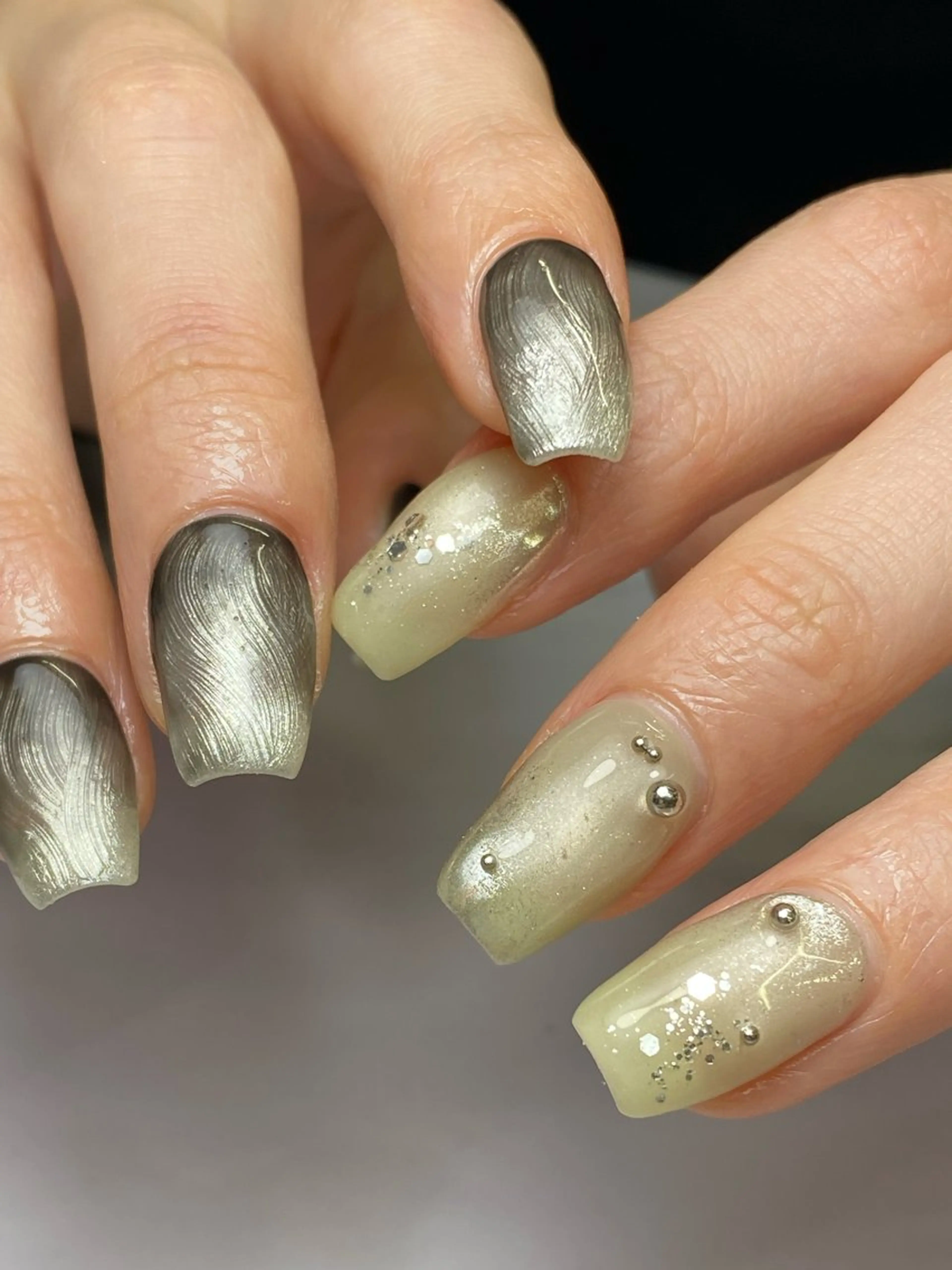 ネイル 成人式 フラッシュネイル フレンチネイル ジェルネイル 卒業式 ハンドネイル 草加ニュアンスネイル 🌚hersのネイルデザイン