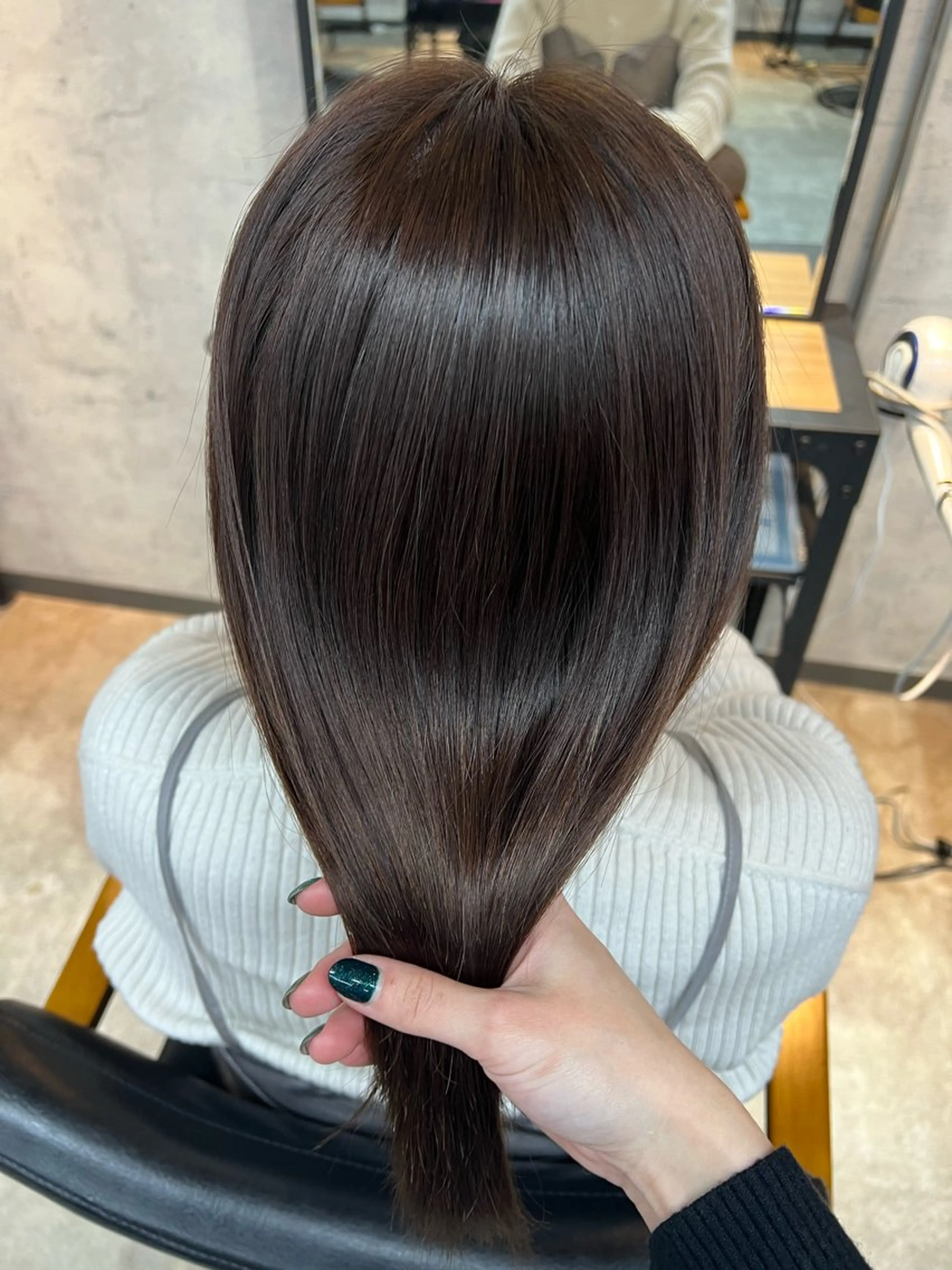 セミロング トリートメント RIM. MERUAのヘアスタイル