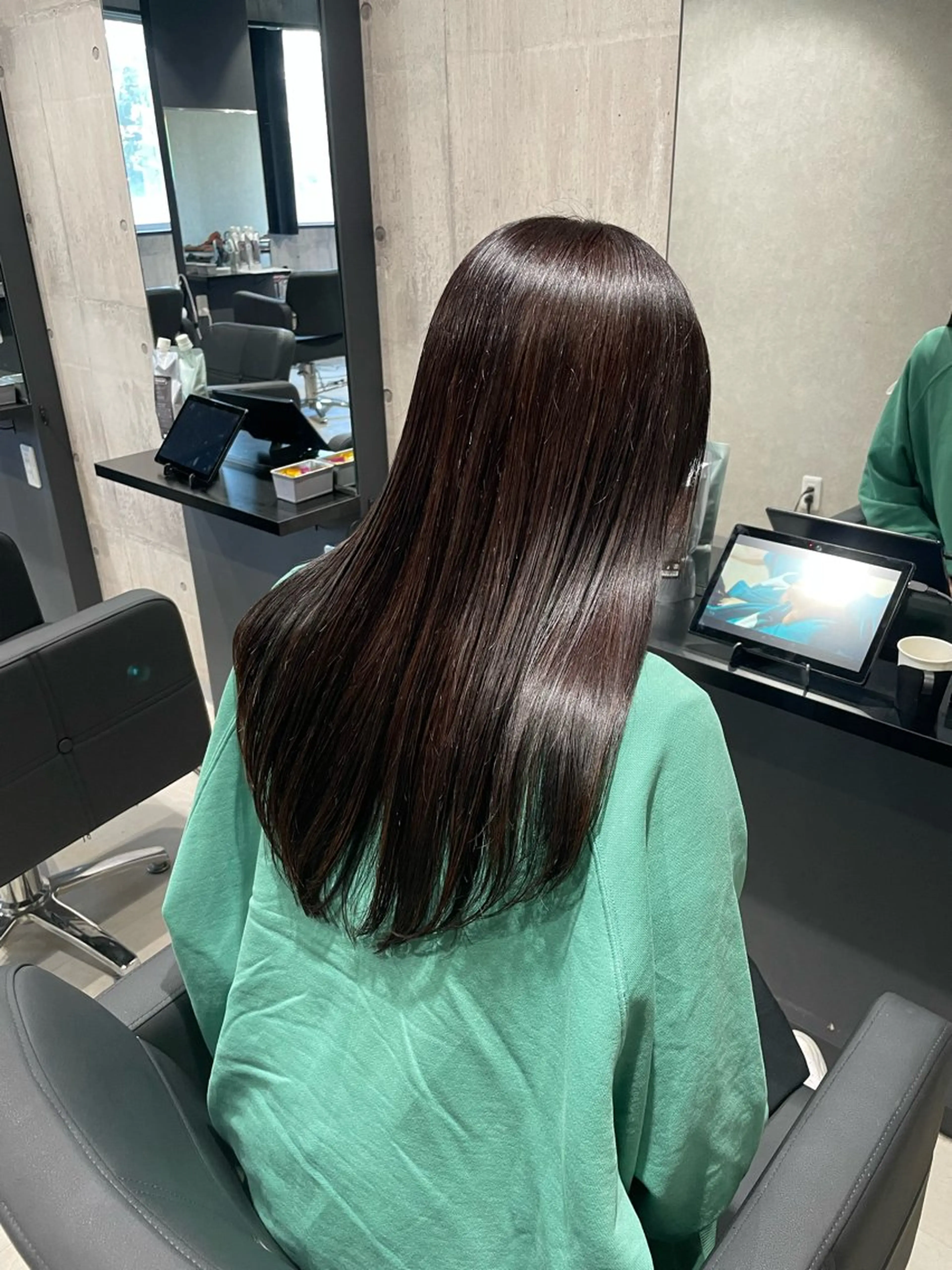 セミロング カラー アッシュ アッシュブラウン ブラウンカラー 🫧透明感/美髪🫧 Hiroakiのヘアスタイル