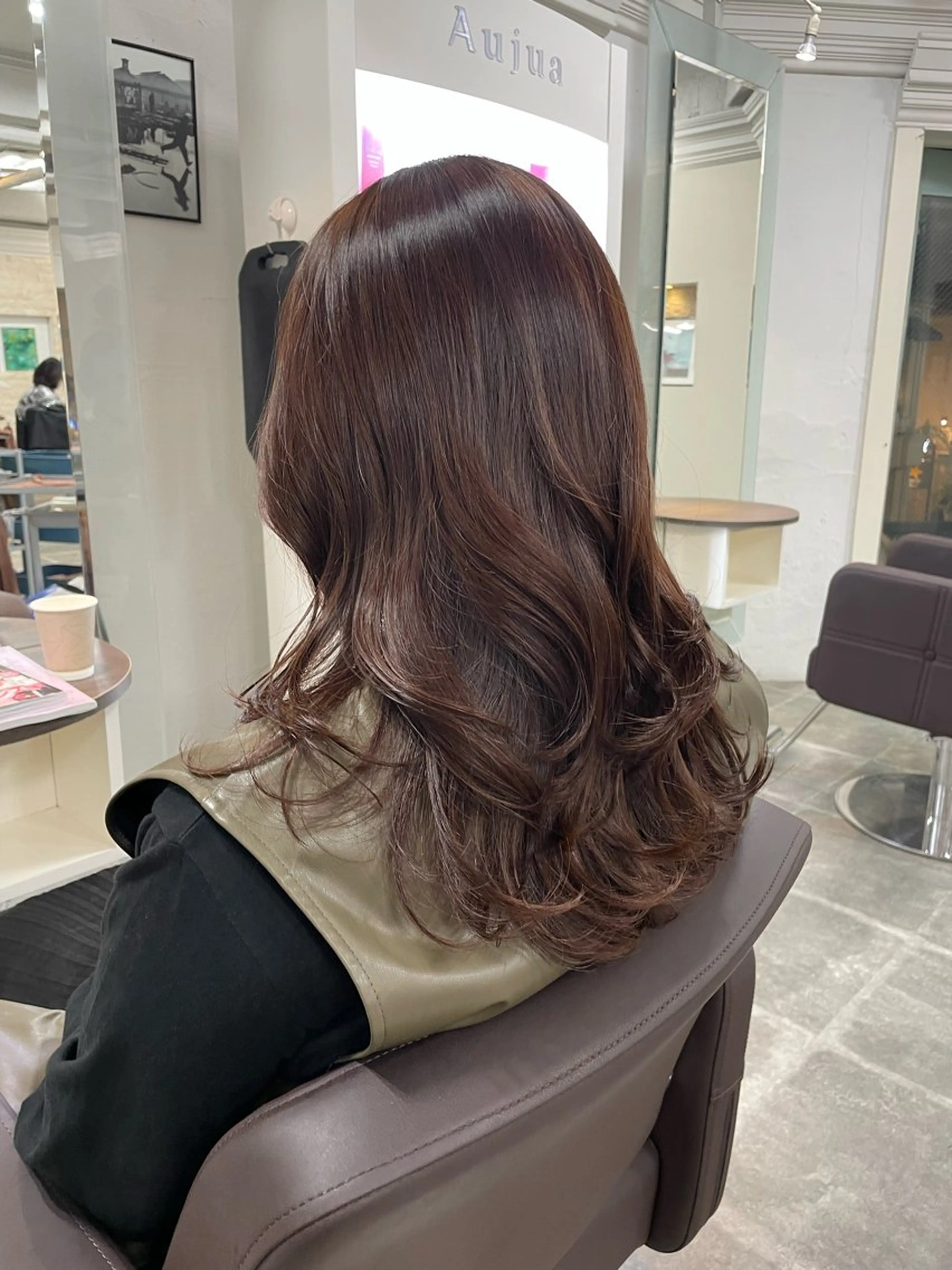 セミロング カット ヘアカラー トリートメント 平 ちひろのヘアスタイル