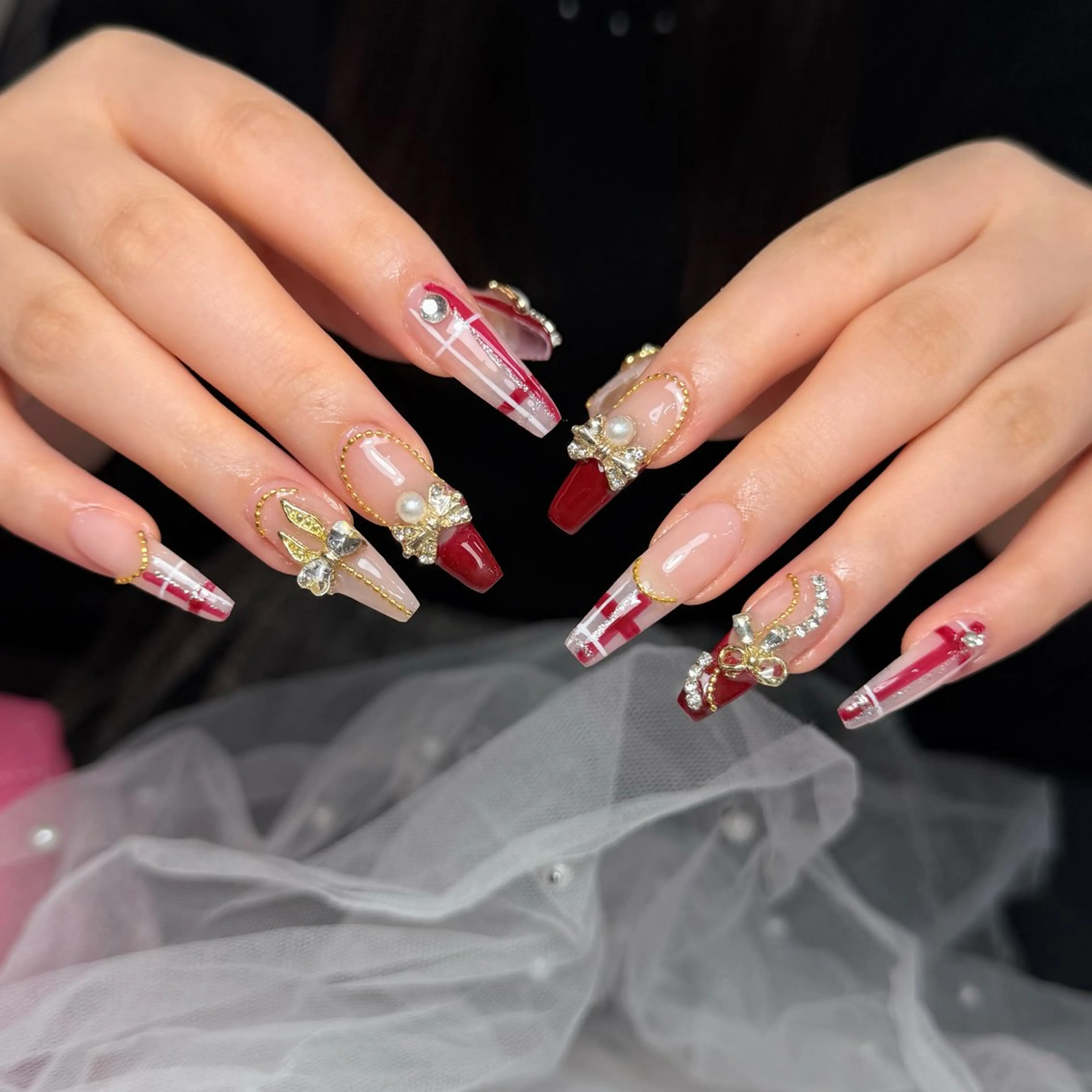 ネイル オーロラネイル 長さ出し フラッシュネイル フレンチネイル ジェルネイル Michi Nail Staffのネイルデザイン