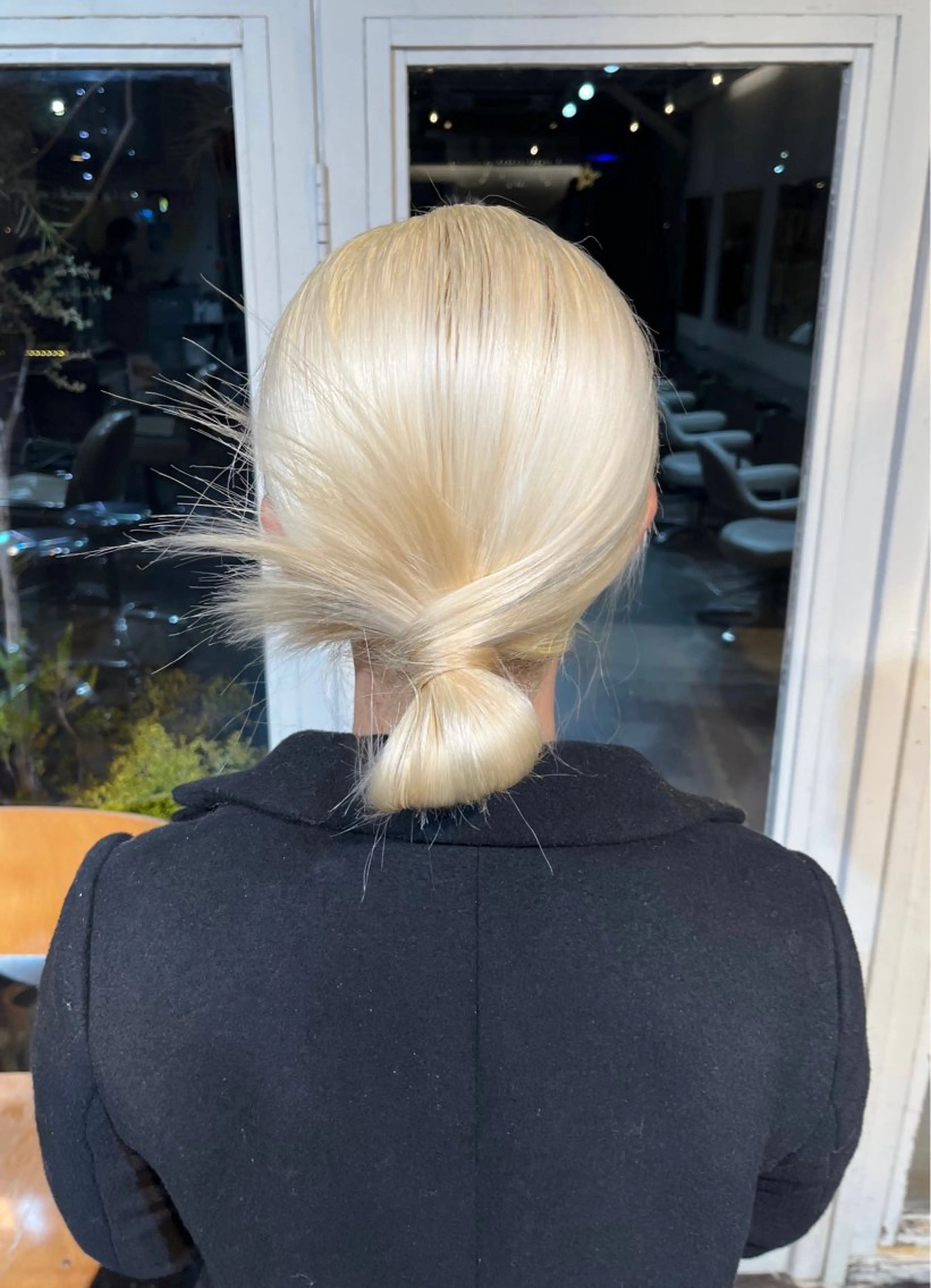 ロング カラー 抜きっぱなしブロンド ブロンド Junmi/チカシツ /堀江のヘアスタイル