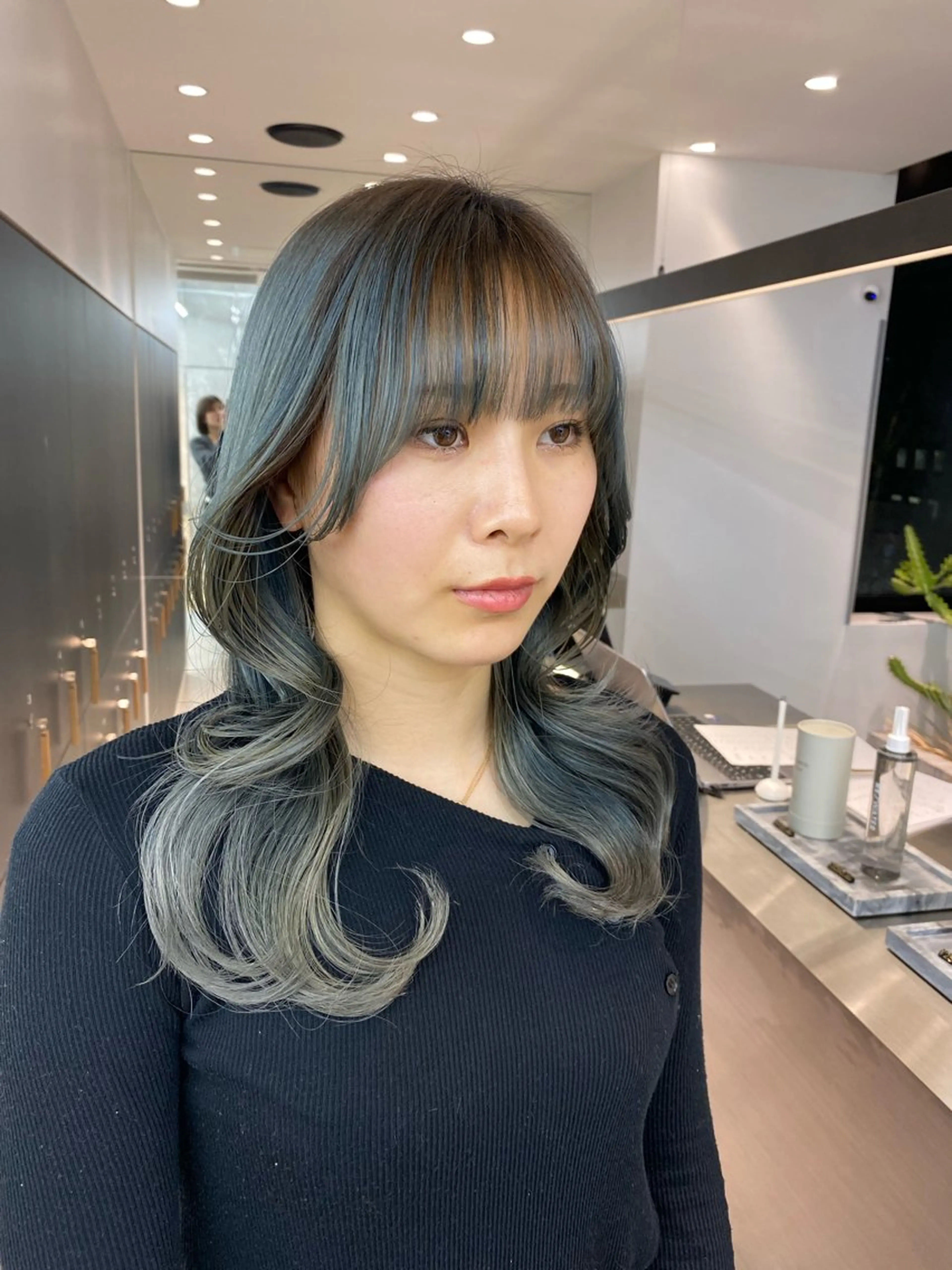 ロング カラー くびれヘア レイヤーカット レイヤーボブ縮毛矯正 韓国RINAのヘアスタイル