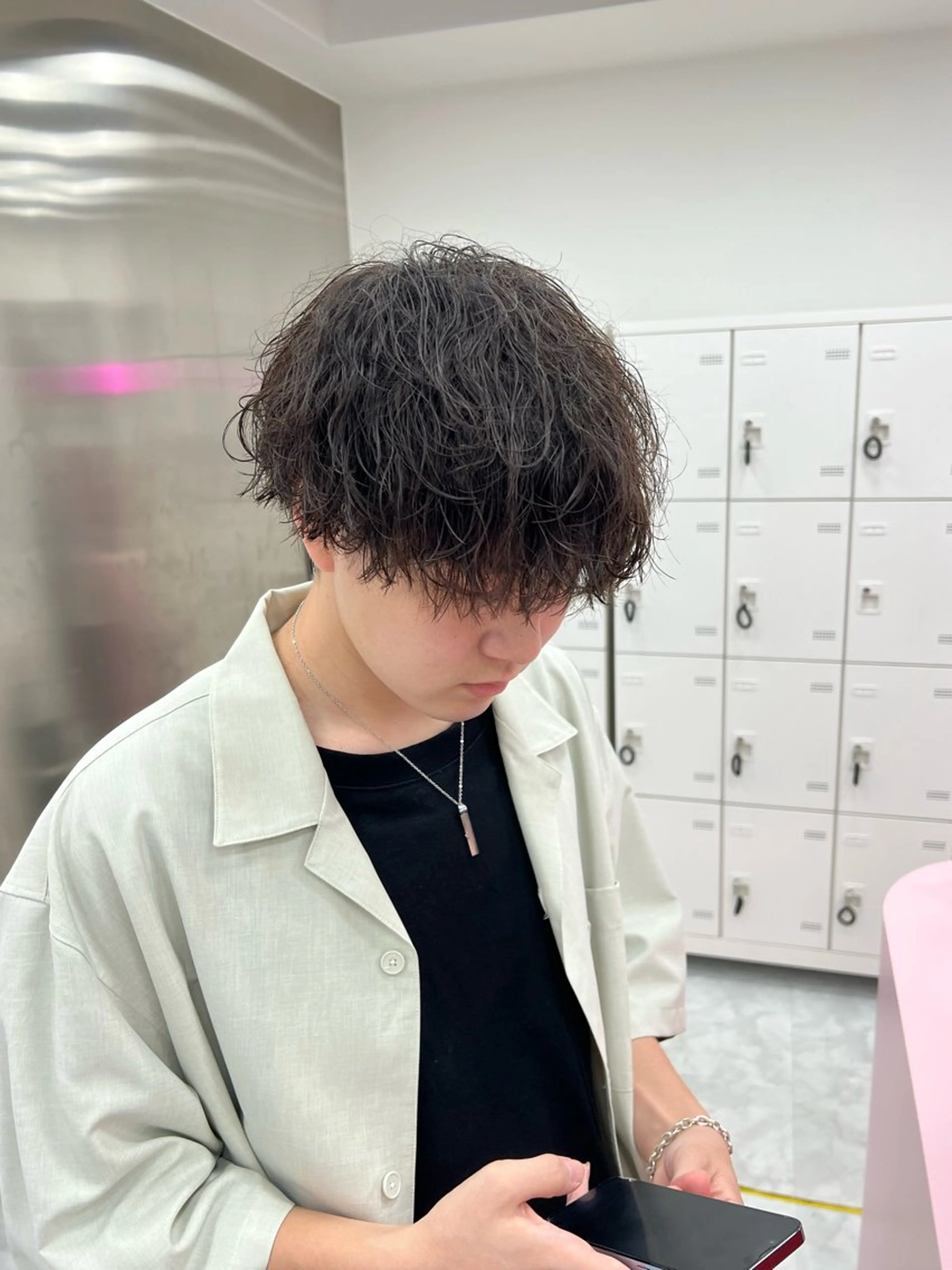 ショート カラー パーマ メンズ メンズパーマ特化 TAIGAのヘアスタイル