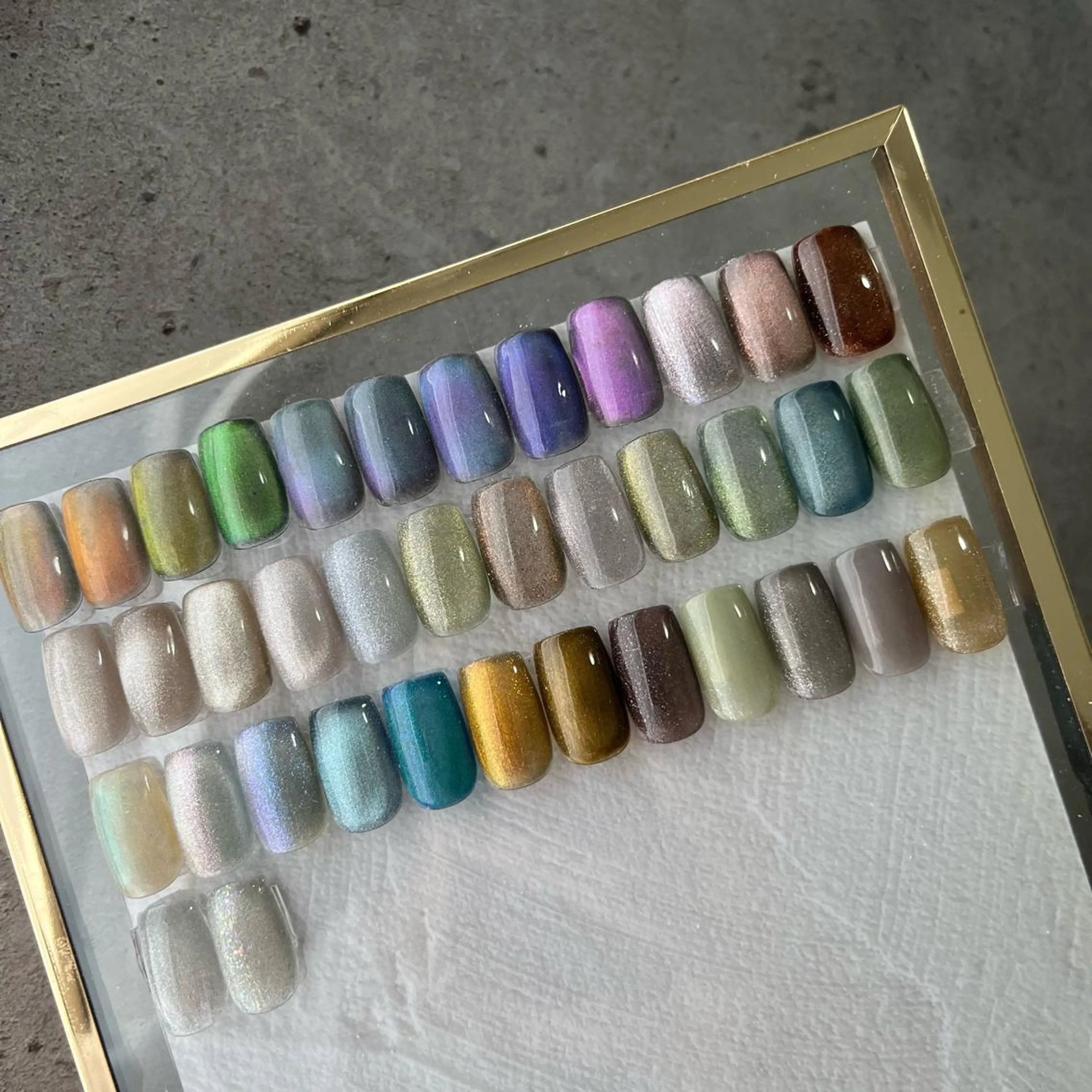 ネイル マグネットネイル ハンドネイル ett _のネイルデザイン