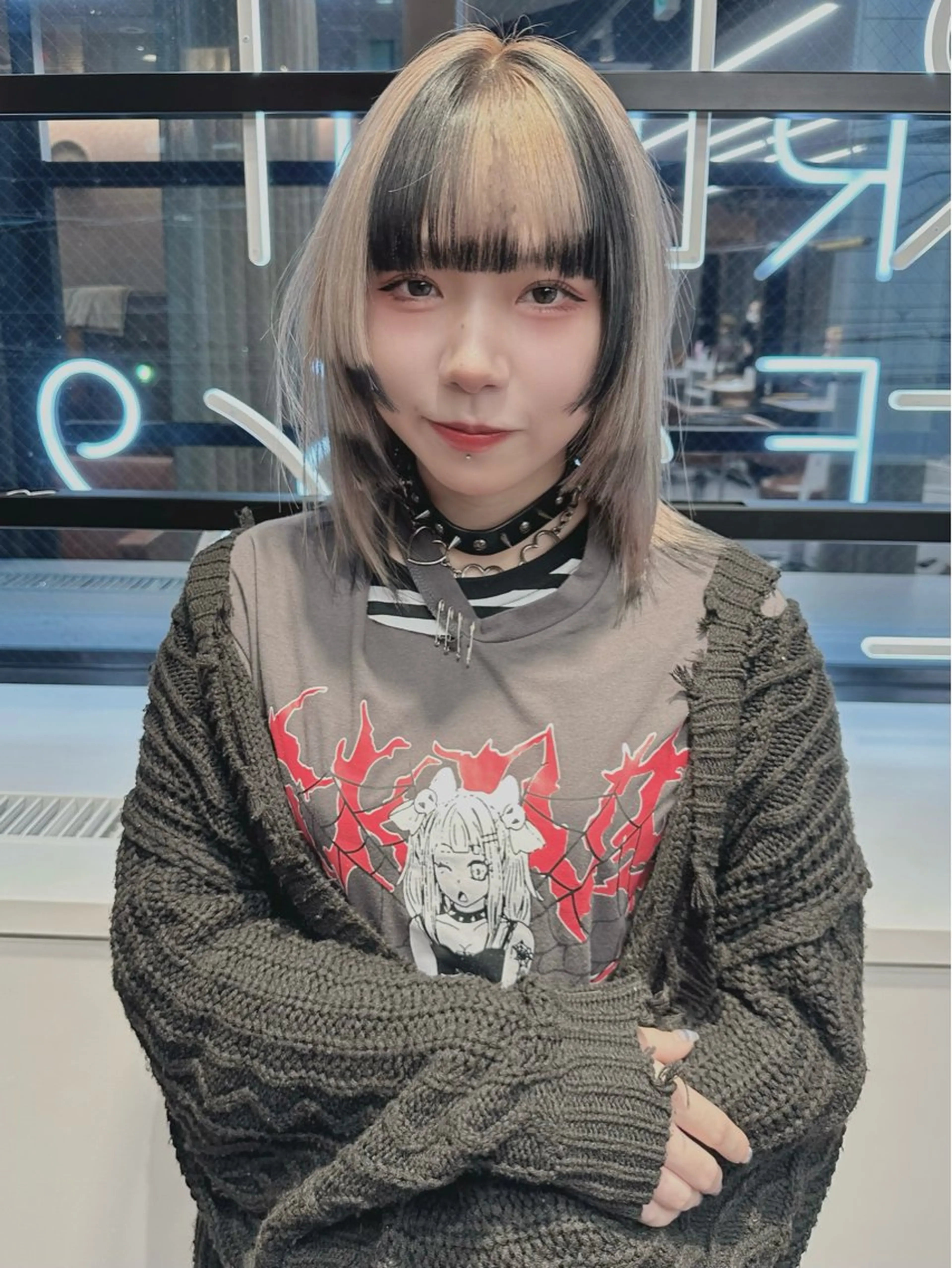 ミディアム カラー ウルフとハイトーン みっちー✂️のヘアスタイル