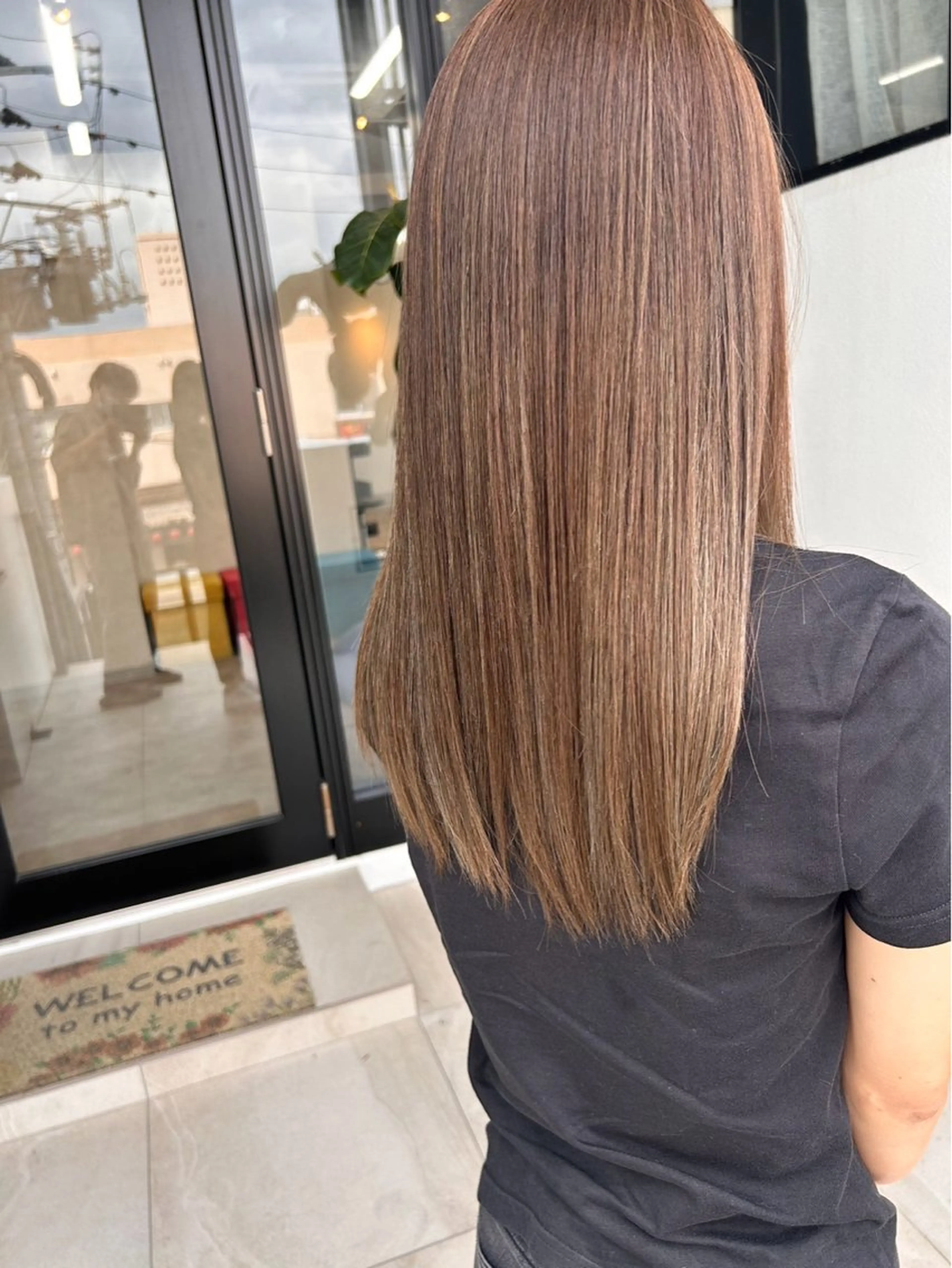 カラー TERUYA shionのヘアスタイル