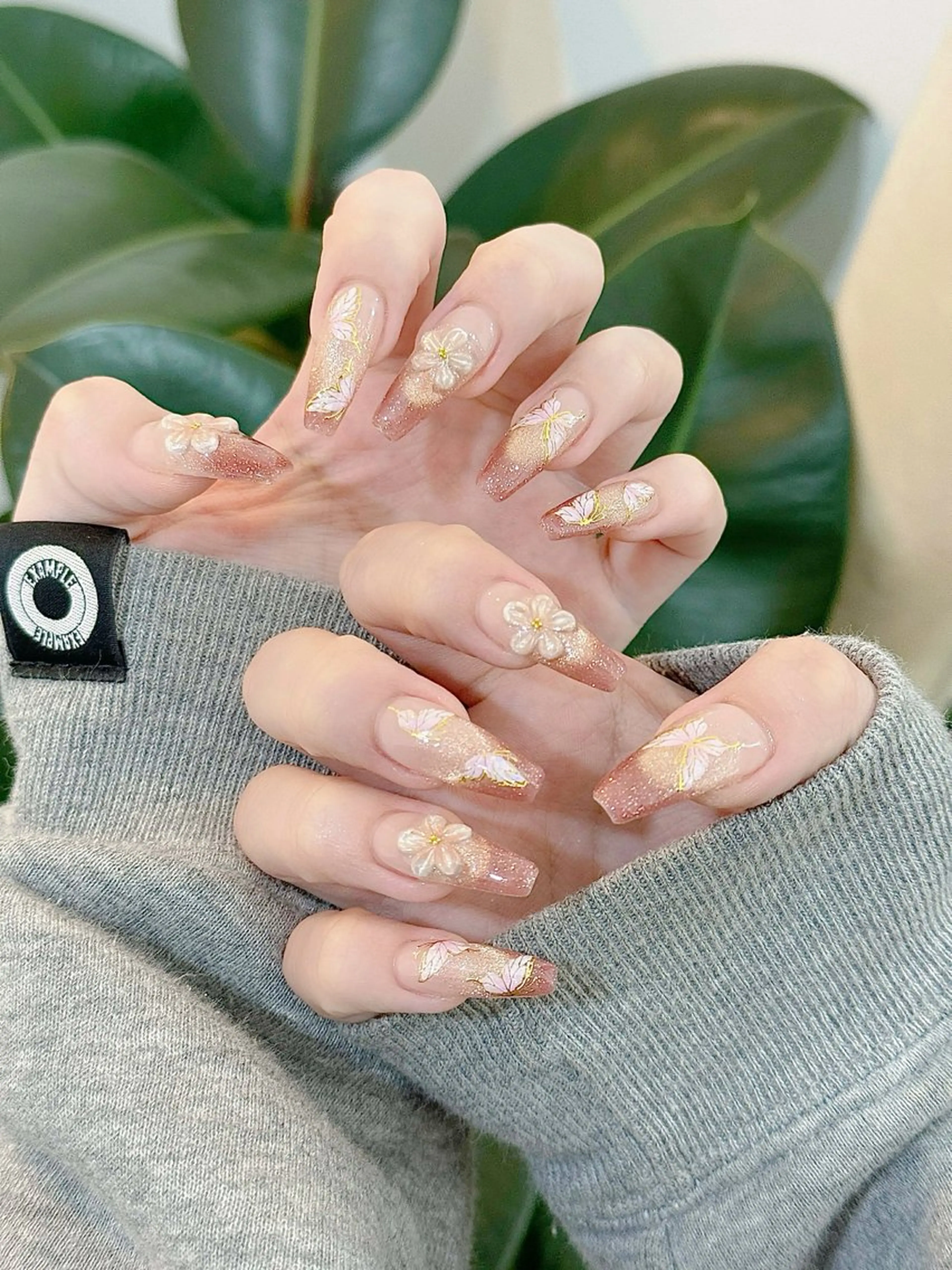 ネイル 長さ出し フレンチネイル 韓国ネイル レース マグネットネイル 波 なみのネイルデザイン