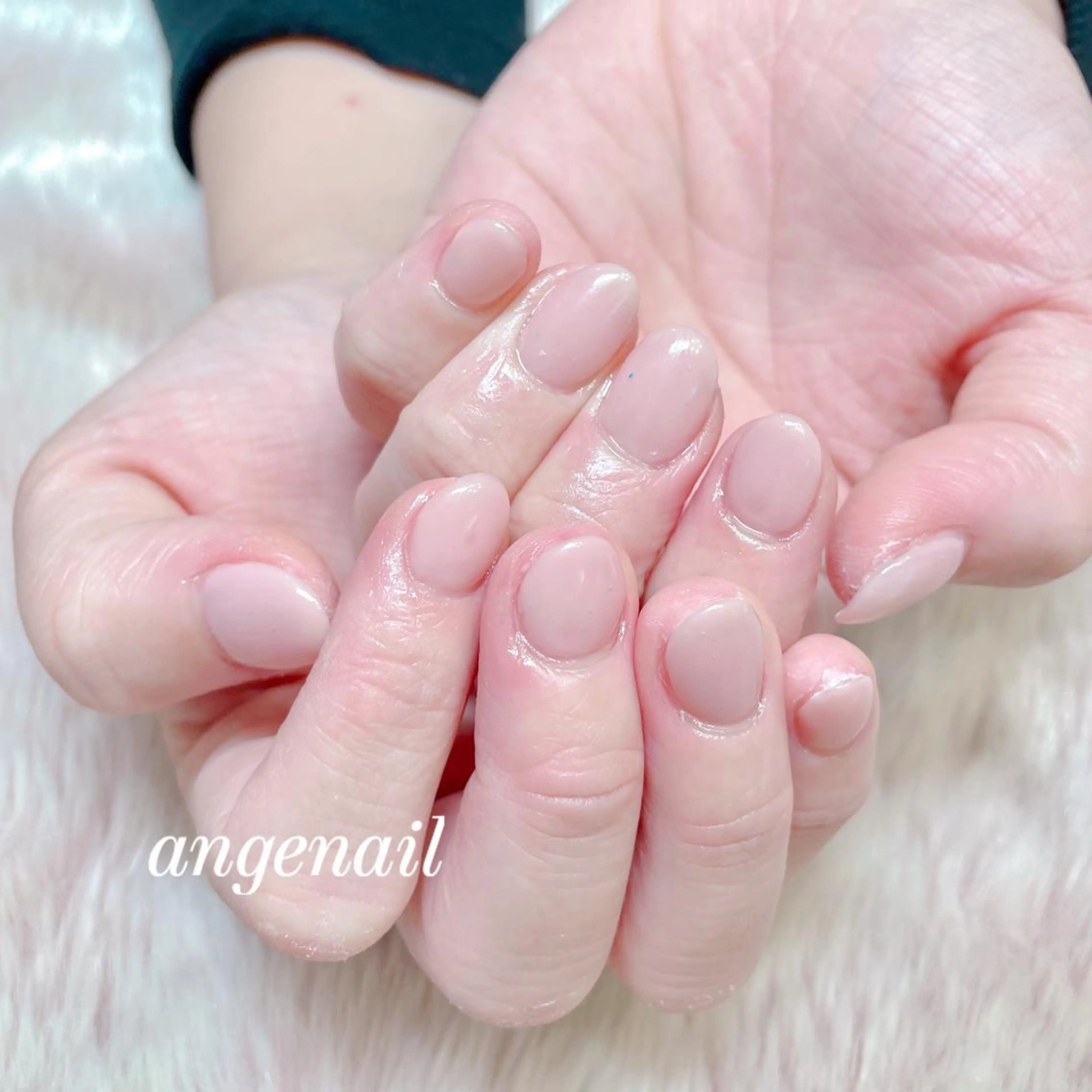 ネイル ハンドネイル オーナーネイリスト MAKIのネイルデザイン