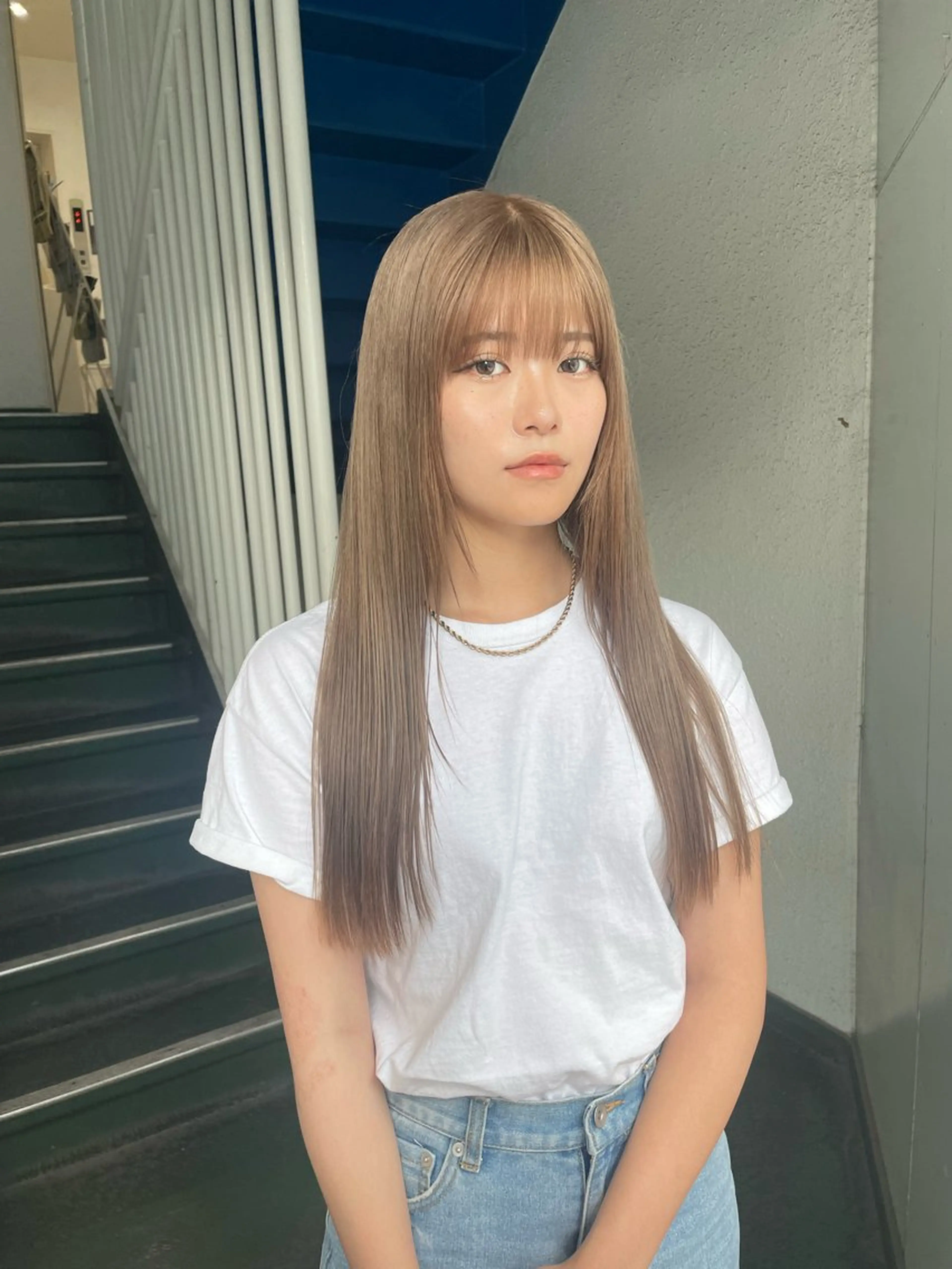 ミディアム カラー ベージュカラー ヘアカラー トリートメント ハイトーン/レイヤー 🌸さくらのヘアスタイル