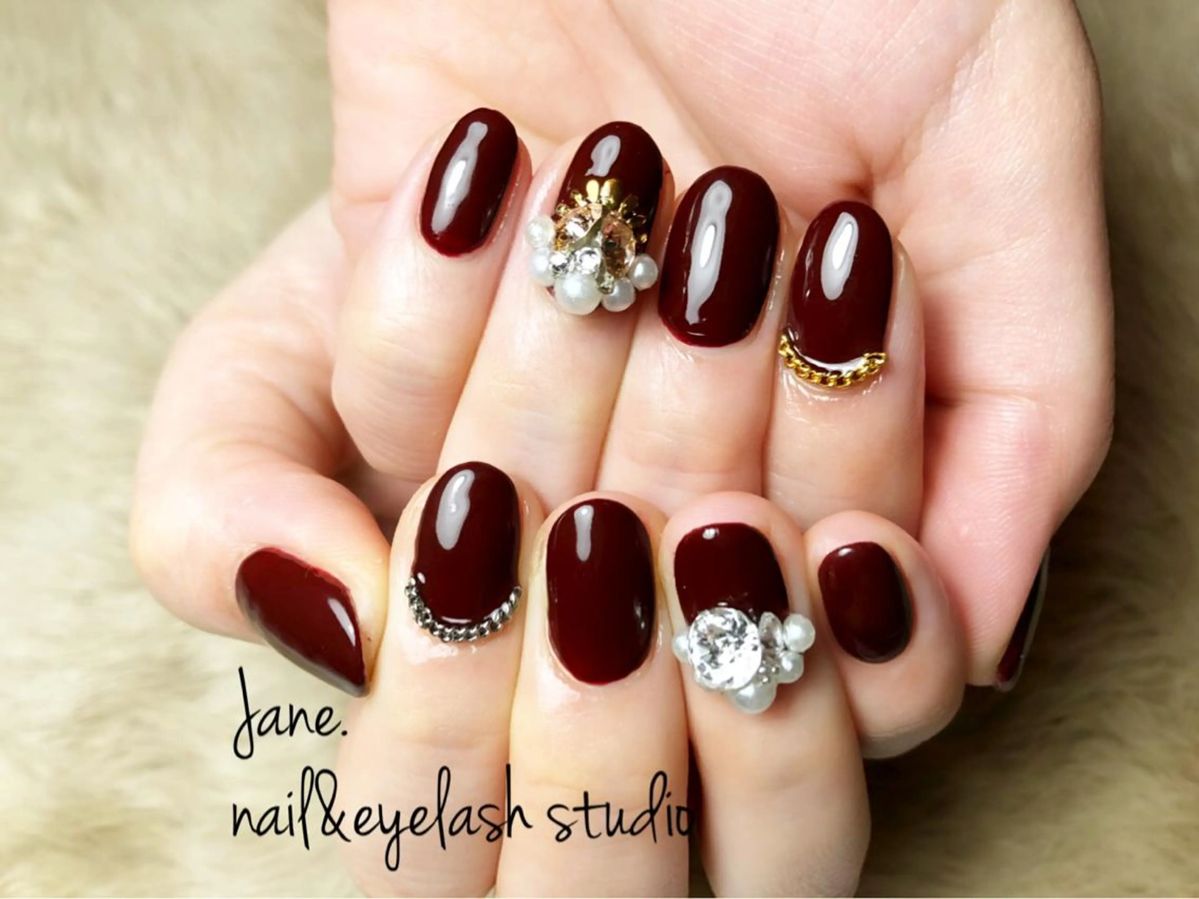 ネイル Yakko pas á pasのネイルデザイン