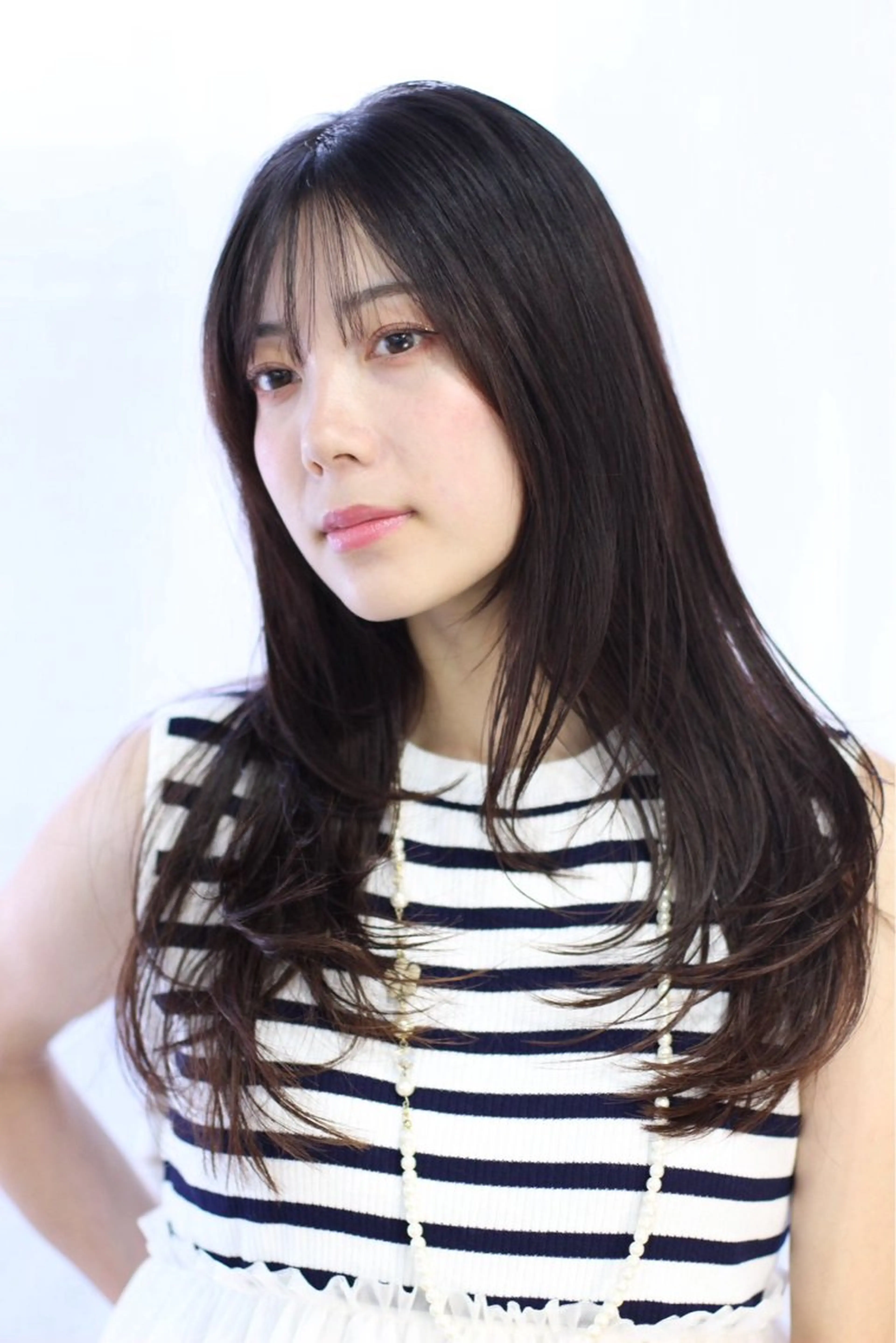 ロング 秋山 夏三のヘアスタイル