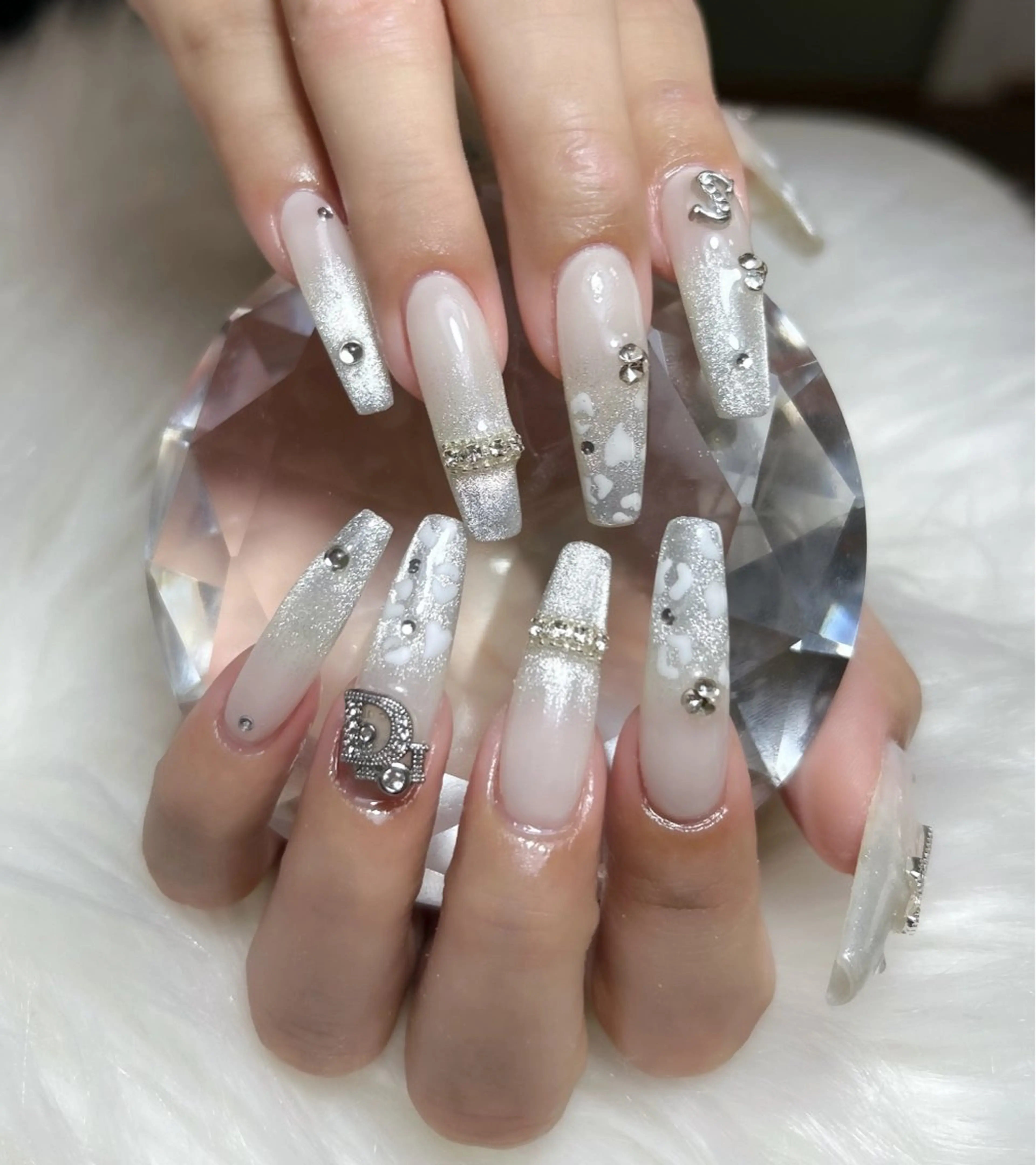 ネイル アートネイル オーロラネイル チークネイル 長さ出し フットネイル Chan nailsのネイルデザイン