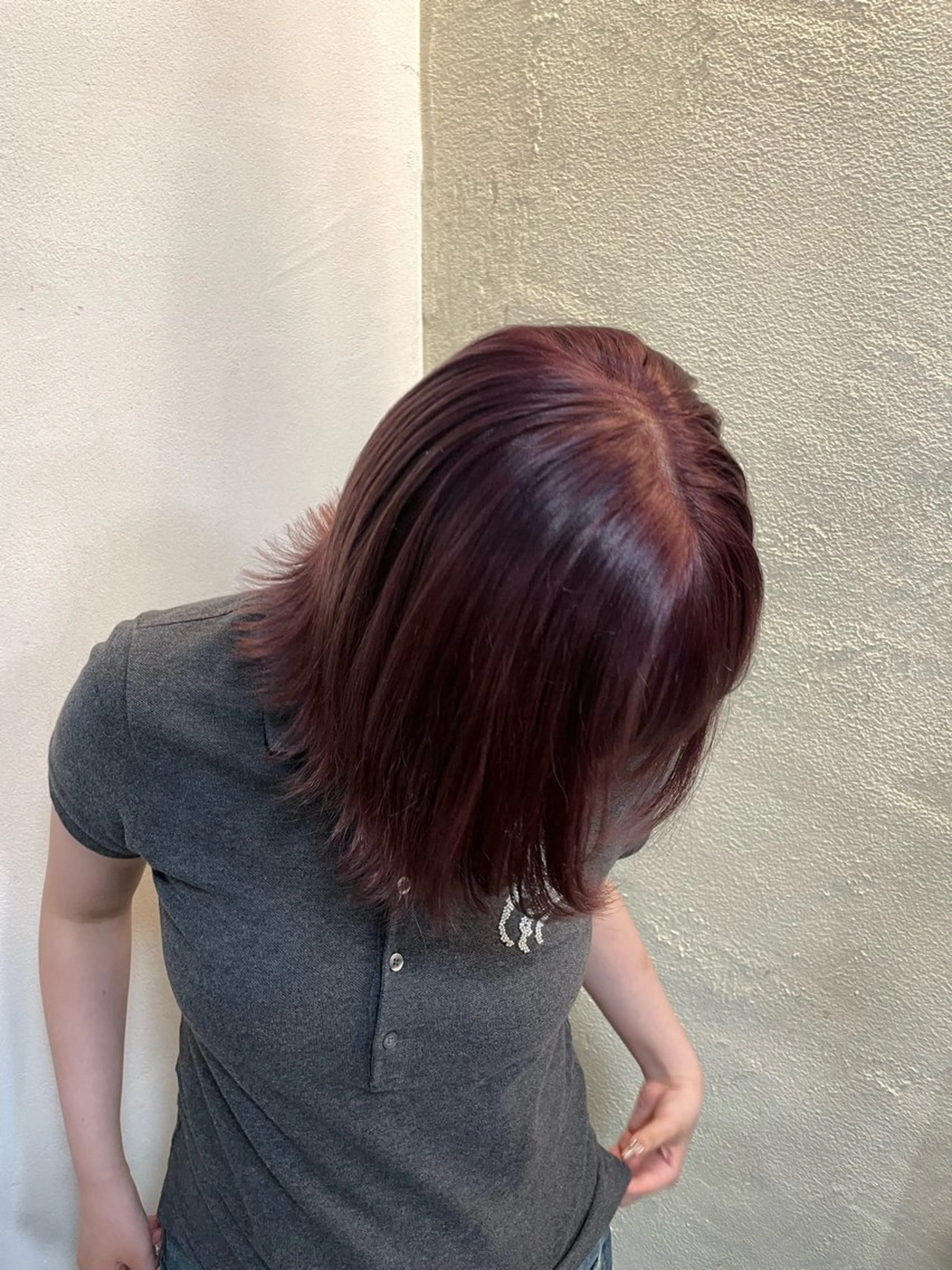 ショート ヘアカラー 大庭 萌瑚のヘアスタイル