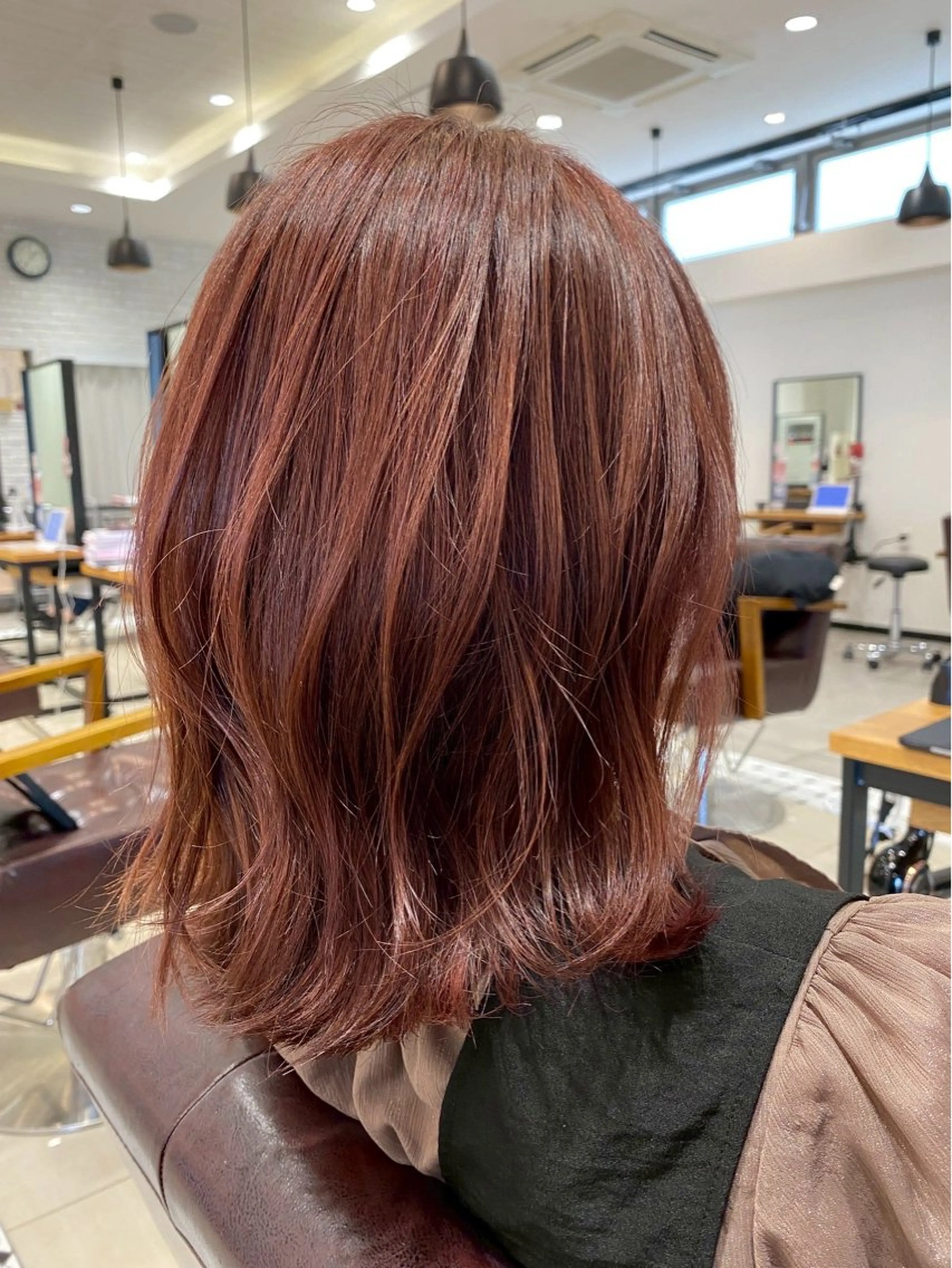 ミディアム 宮良 かなでのヘアスタイル