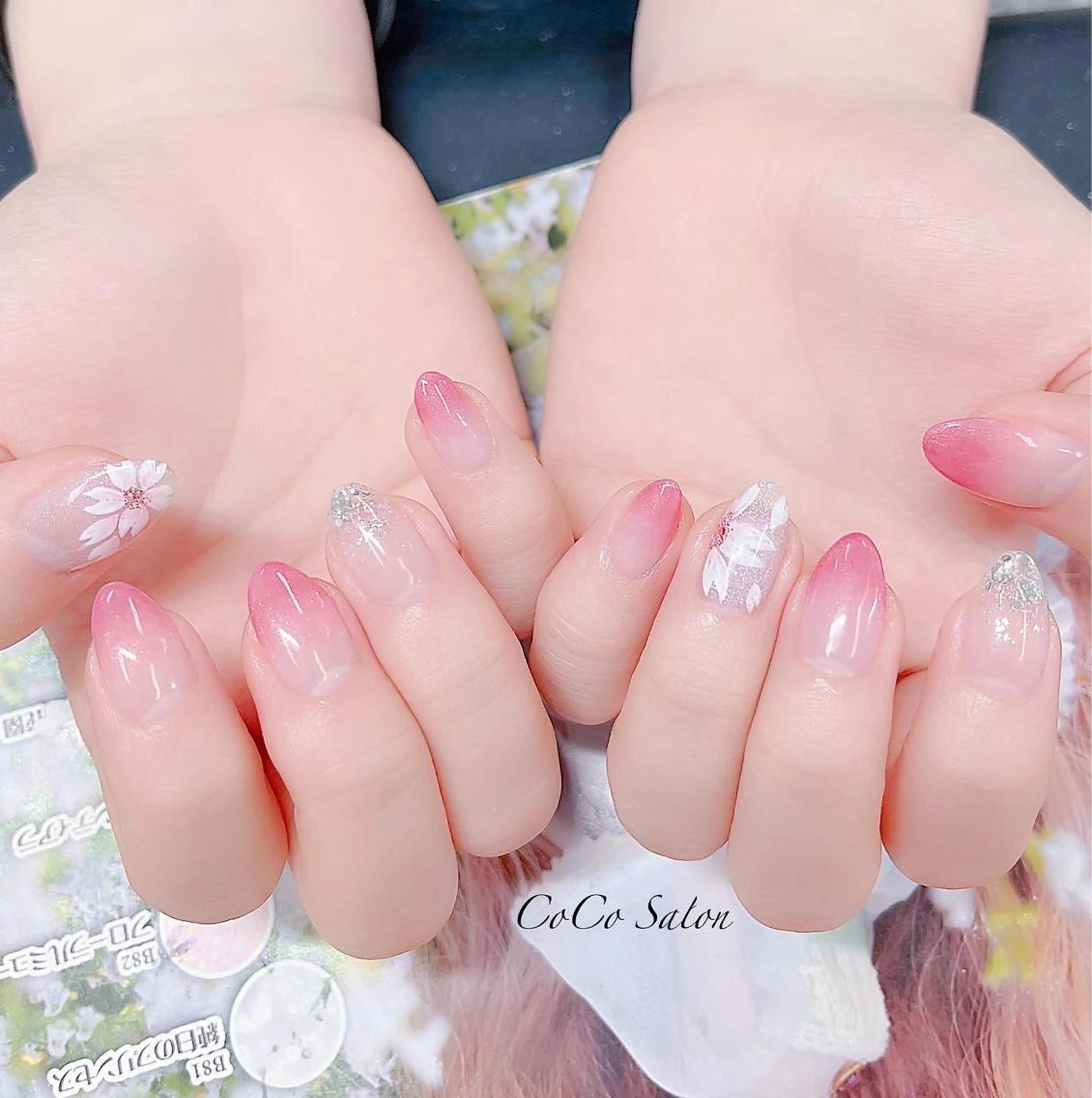 ネイル 桜ネイル 長さ出し フラワーネイル ジェルネイル グラデーション ハンドネイル CoCoSalon ネイル/まつ毛予約のネイルデザイン