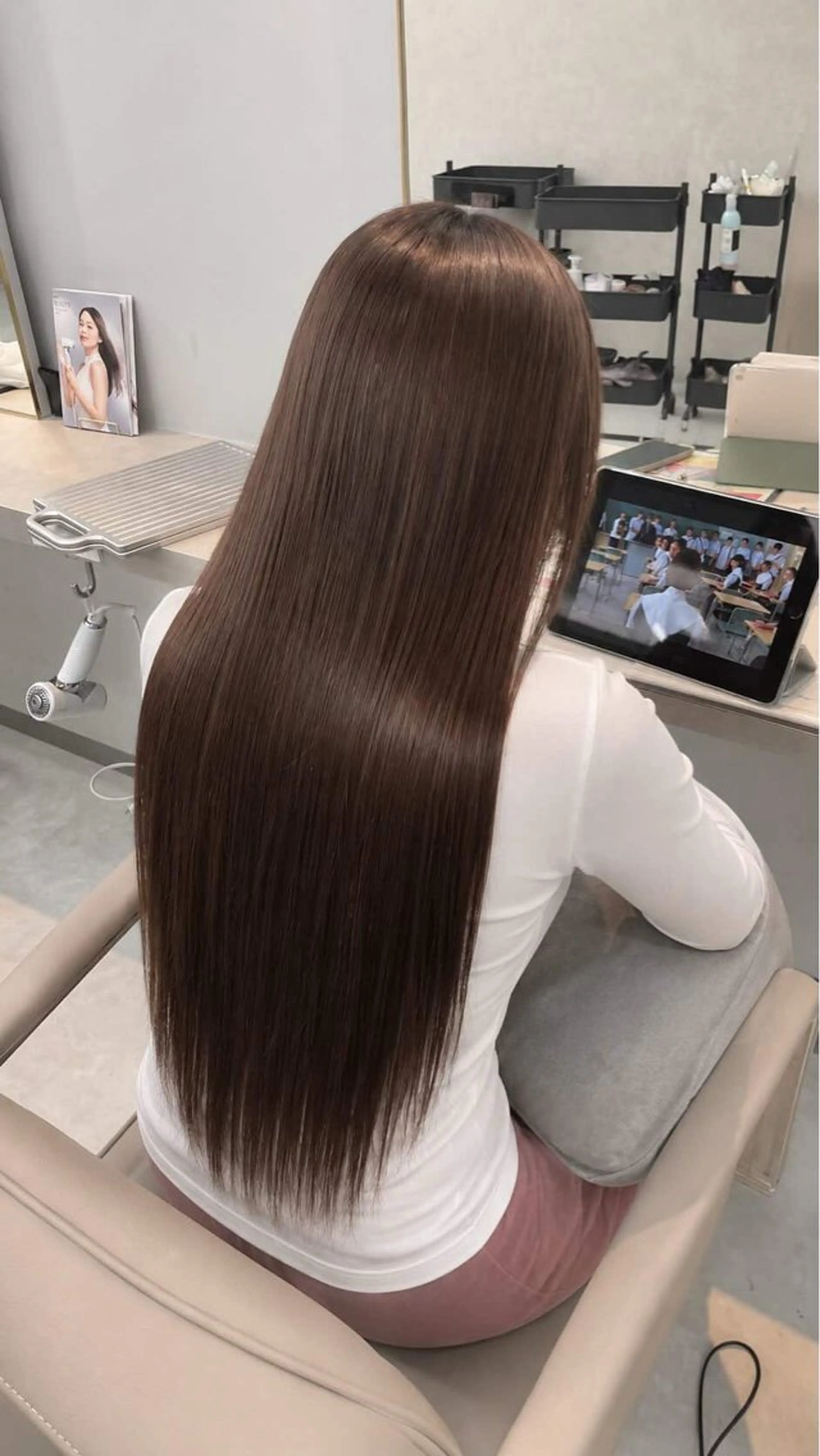 ショート カラー ヘアアレンジ ヘアカラー 艶カラー ／韓国風カラーのヘアスタイル