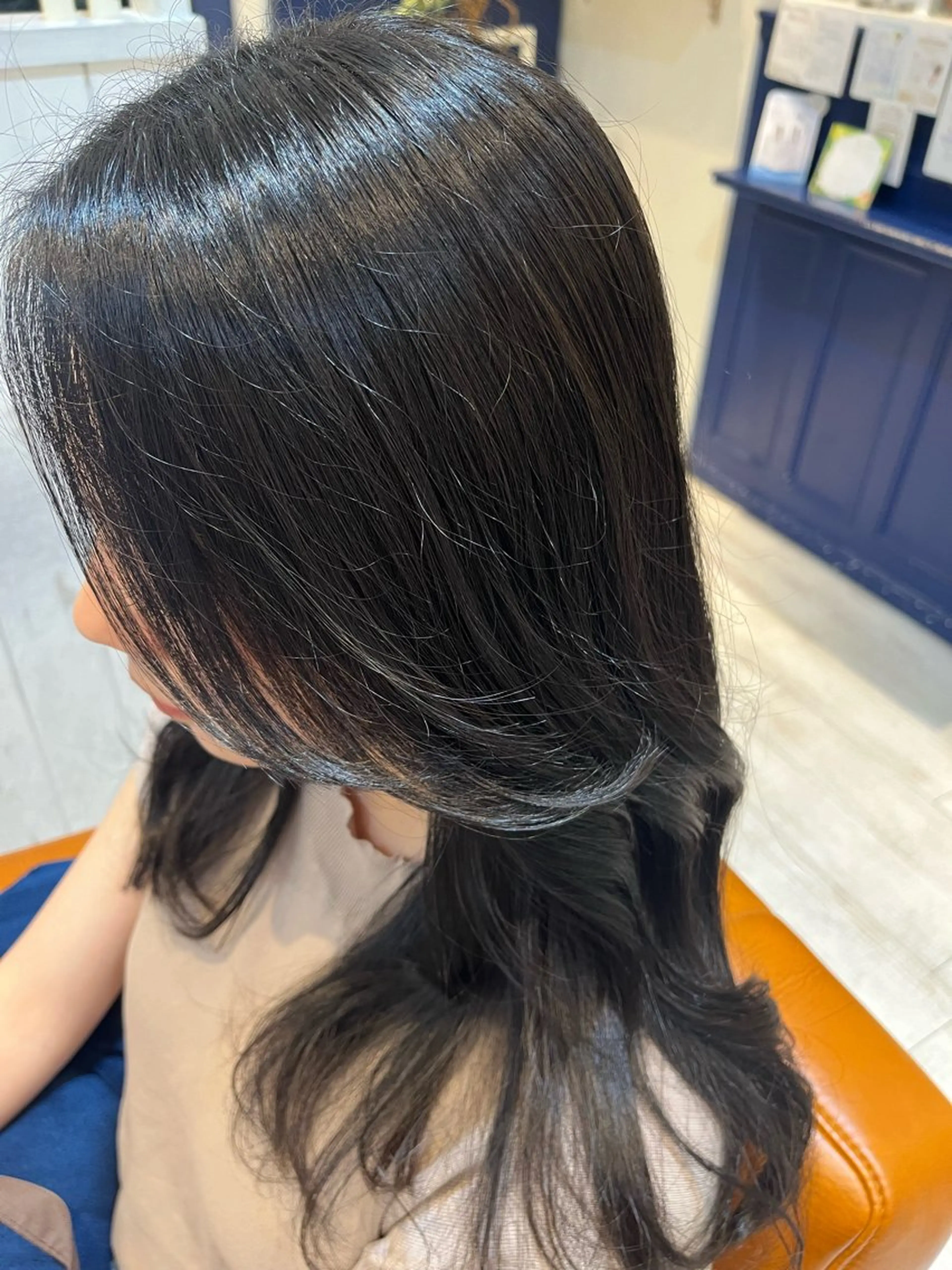 カラー ブリーチ ブリーチなしカラー 加藤 風花のヘアスタイル