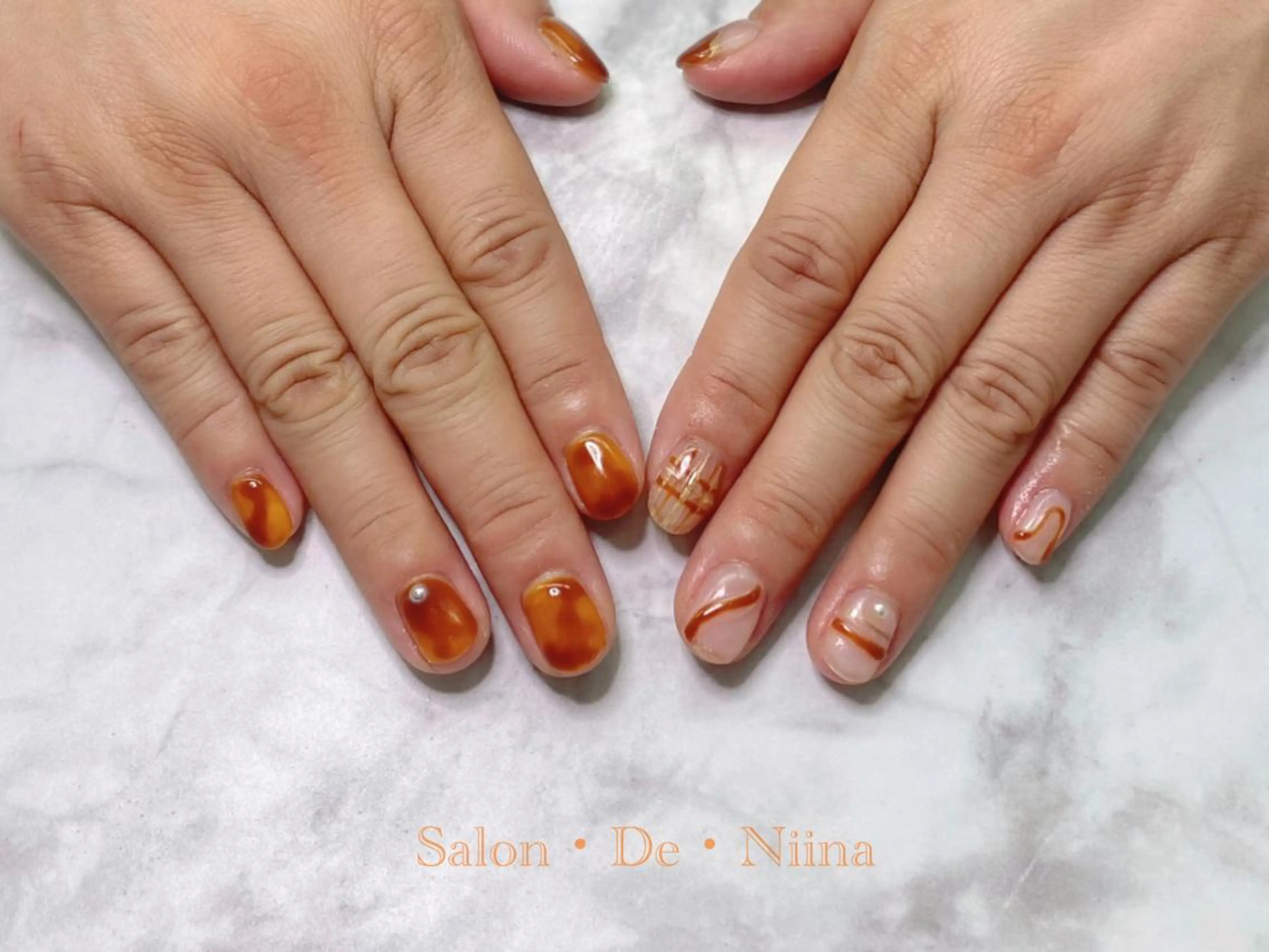 ネイル 韓国ネイル ボディビルダーSal on.DeNiinaのネイルデザイン