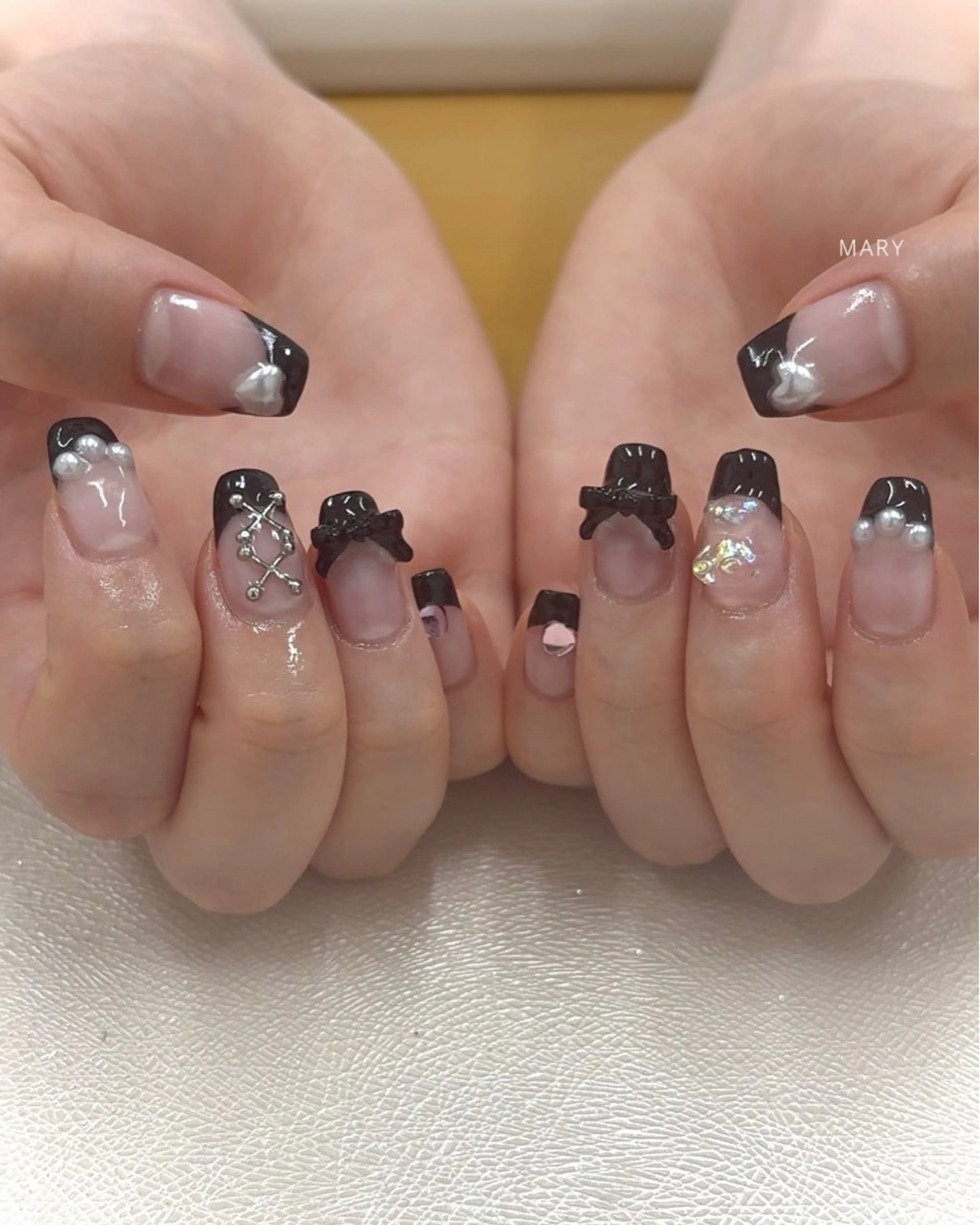 ネイル フレンチネイル ニュアンスネイル リボン ハンドネイル Mary nail .narumiのネイルデザイン