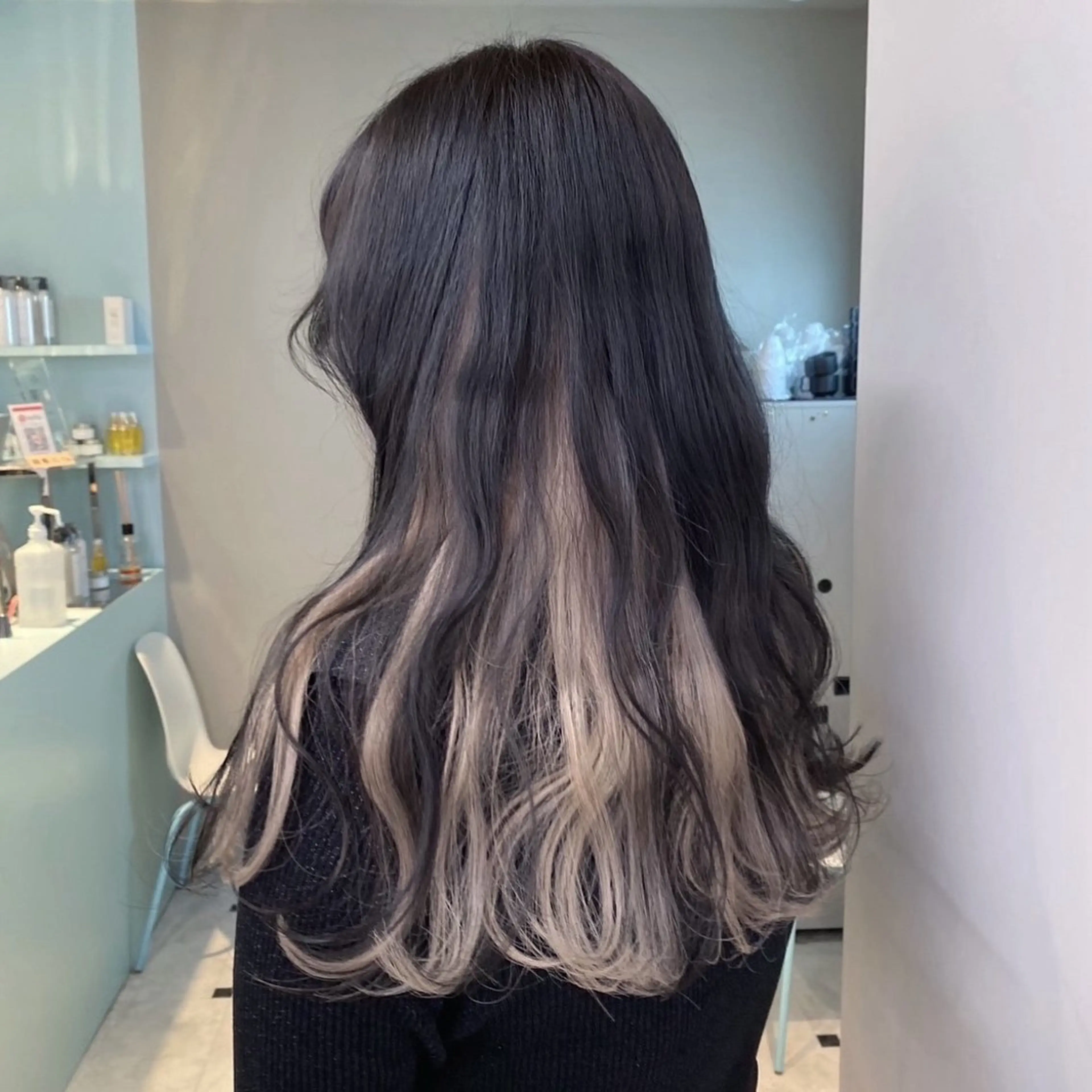 ロング ️🫧 AINE 🫧ハイトーンカラーのヘアスタイル