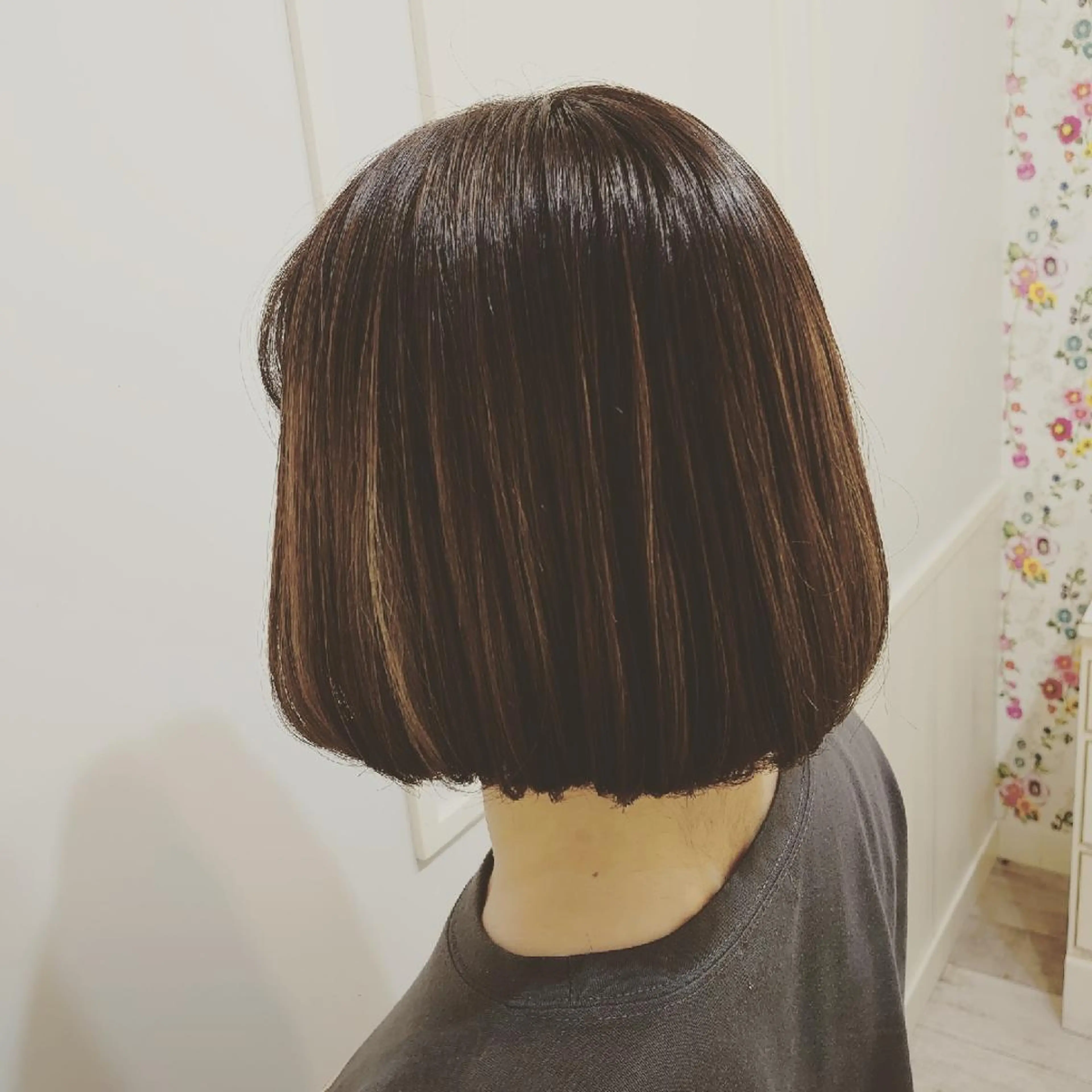 ショート ボブ 内間 美菜のヘアスタイル