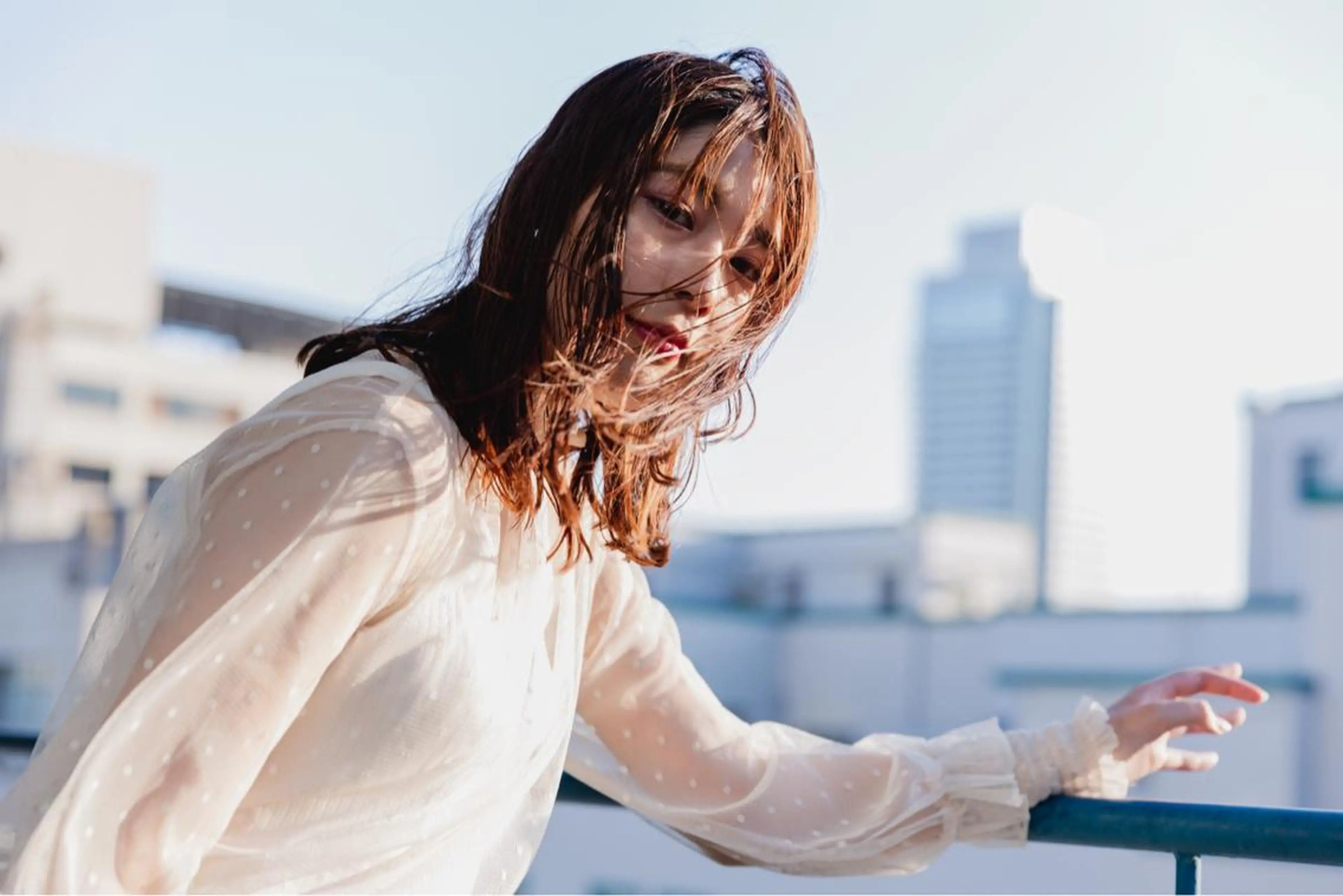 ミディアム カラー ツジガキ ユウスケのヘアスタイル