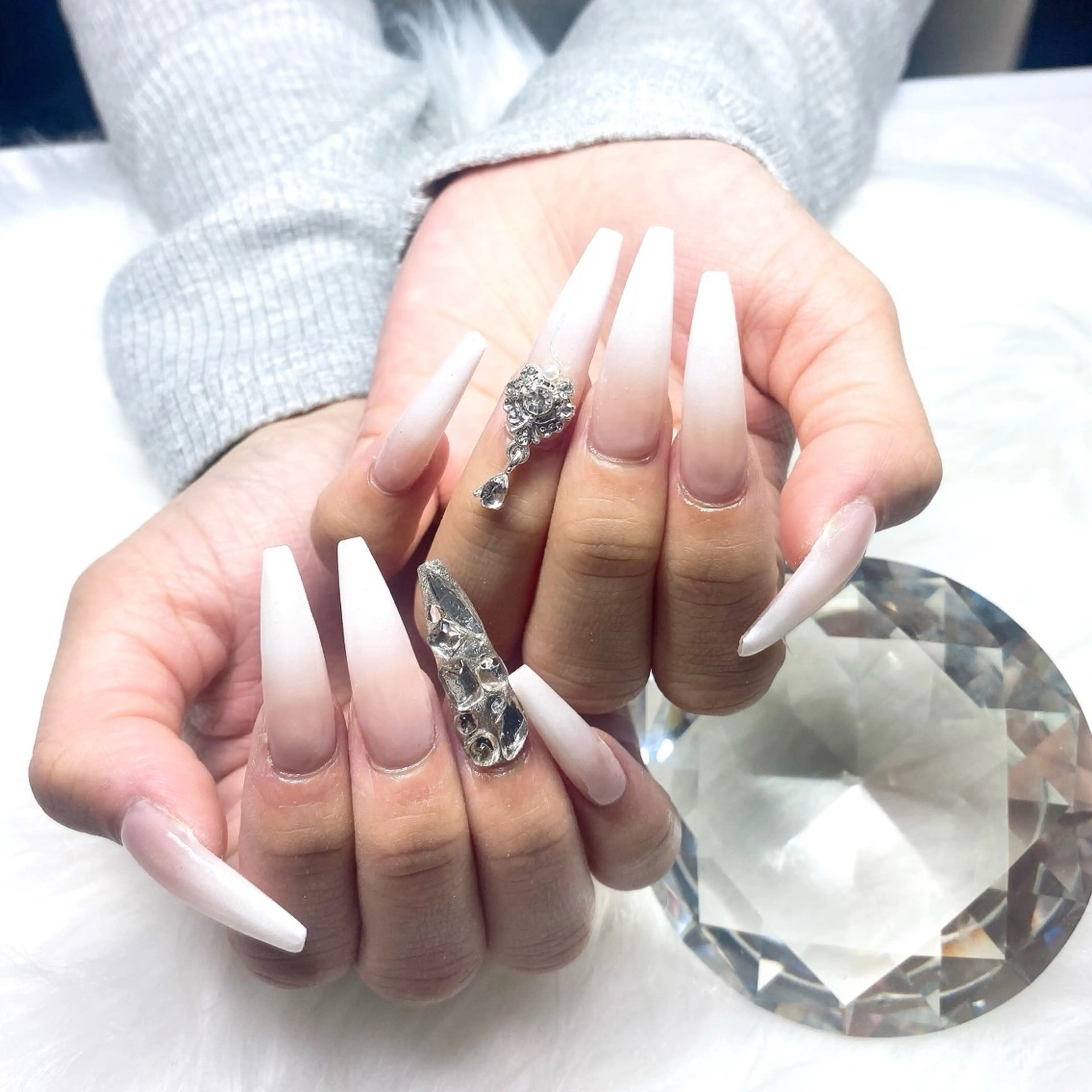 ネイル ハンドネイル ayaka ギャルネイル🎀のネイルデザイン