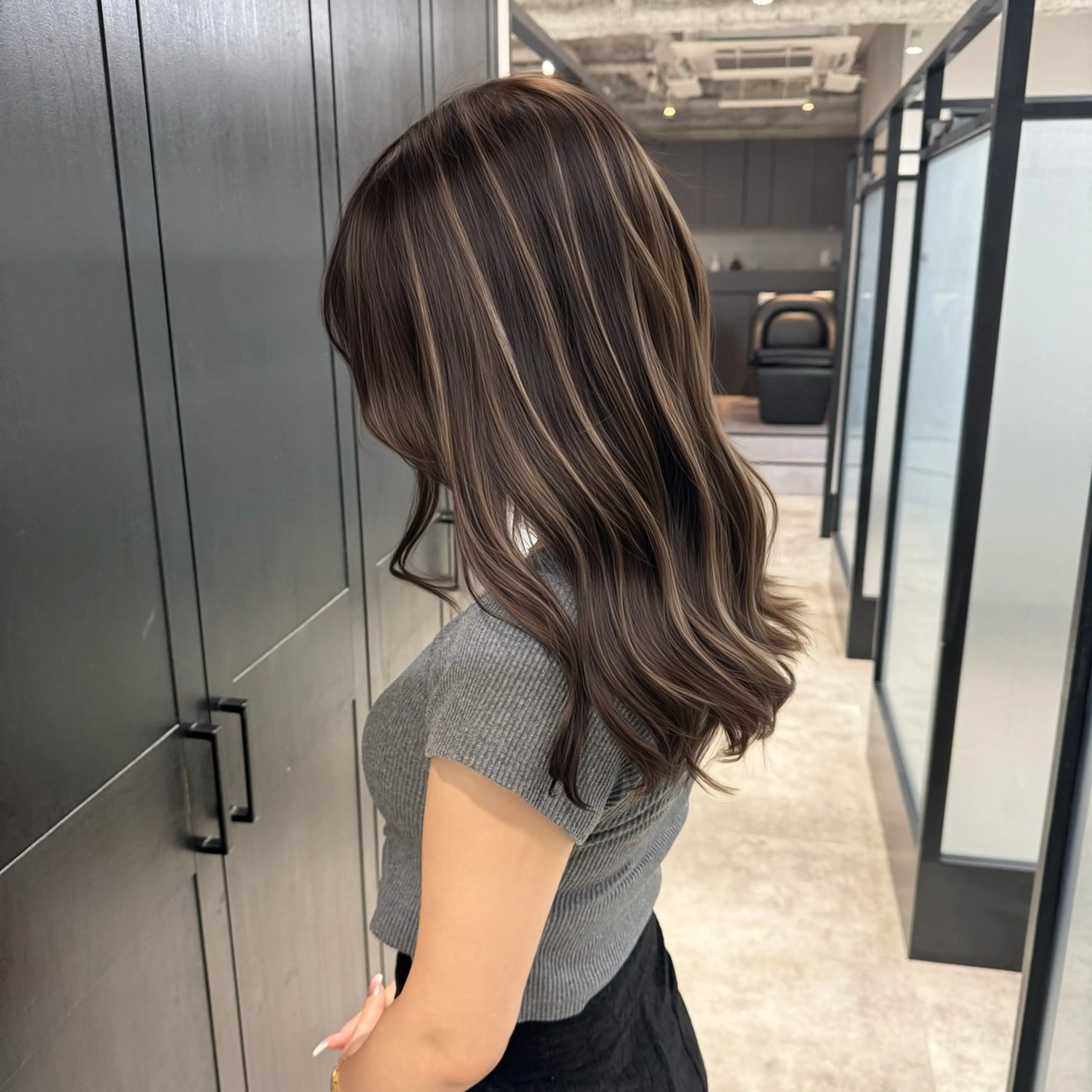 ✨新規限定✨【ケアブリーチ使用】失敗しない大人上品ハイライト+カットの写真